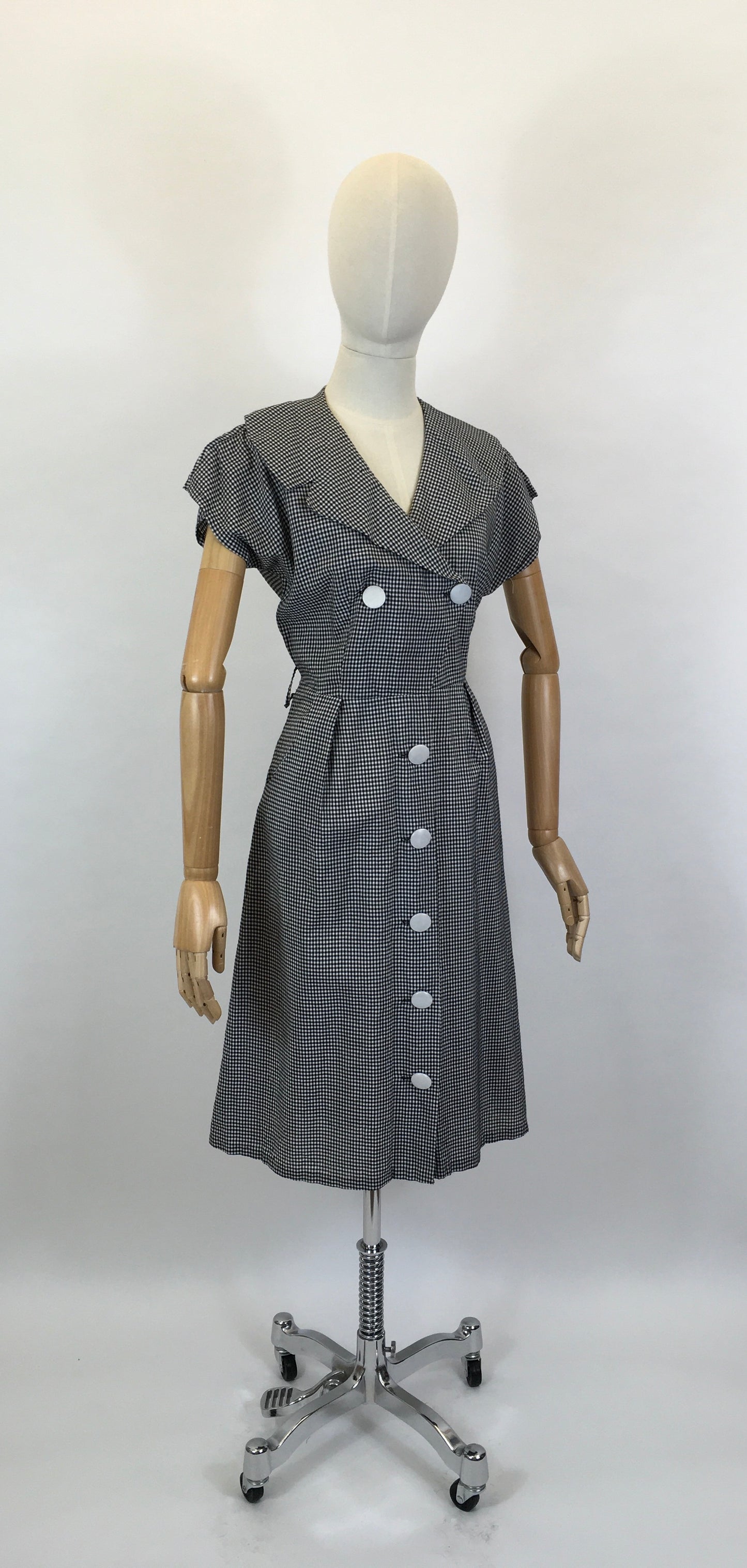 Original 1950’s Fabulous Cotton Day Dress - In A Black And White Gingham Check