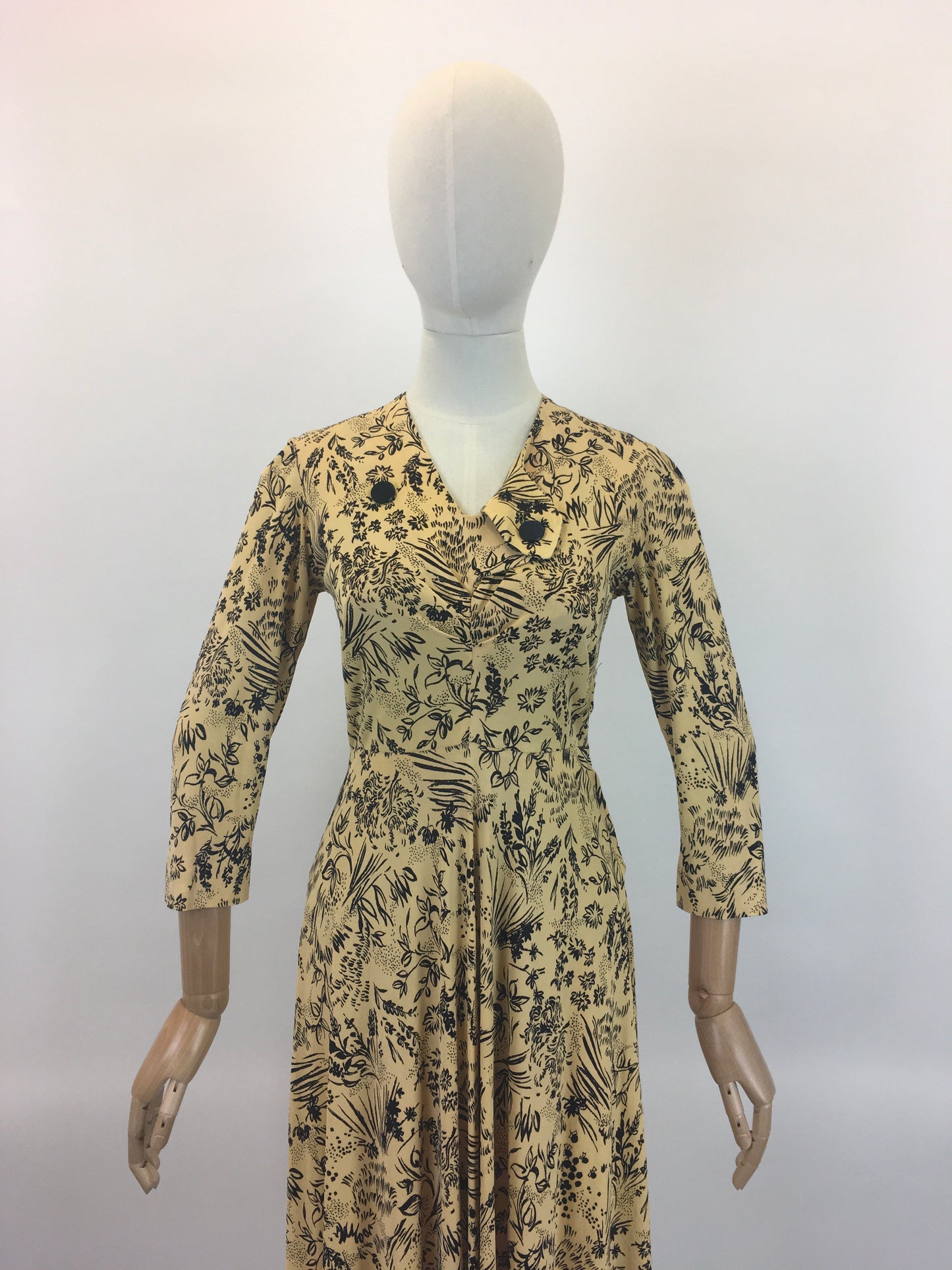 Original 1940’s Stunning Rayon Jersey Dress by ‘ Wolsey’ - In A Soft Corn with Black Print