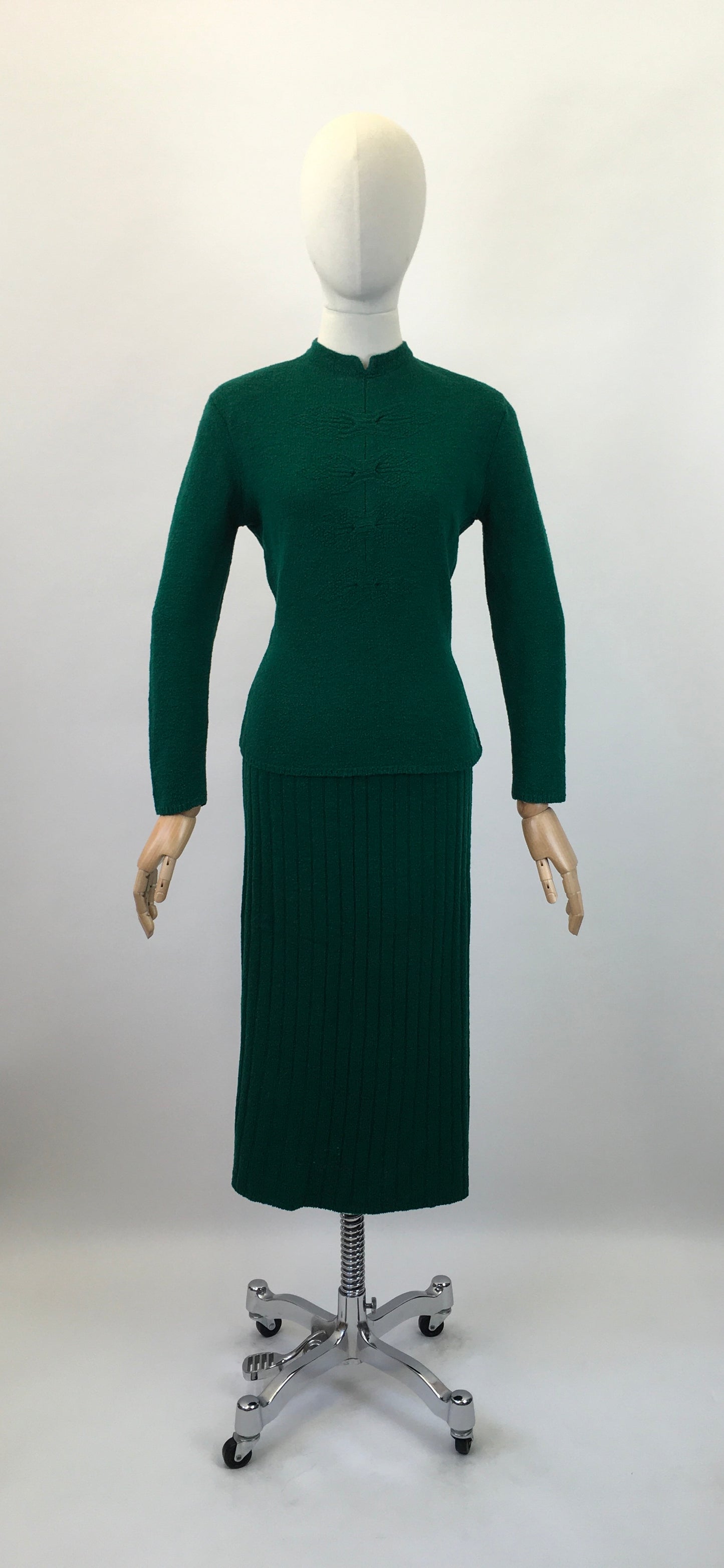 Original 1940's Stunning 2pc Knitwear Set by ' Botany Bond' - In A Rich Emerald Green