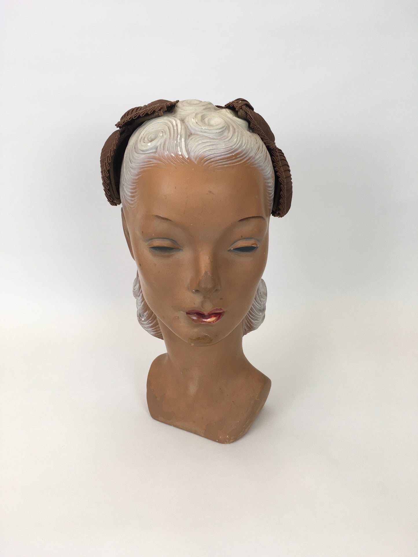Original 1950s Darling Soft Brown Grosgrain Headpiece - Wire Construction With Hand Pleated Grosgrain Swirls