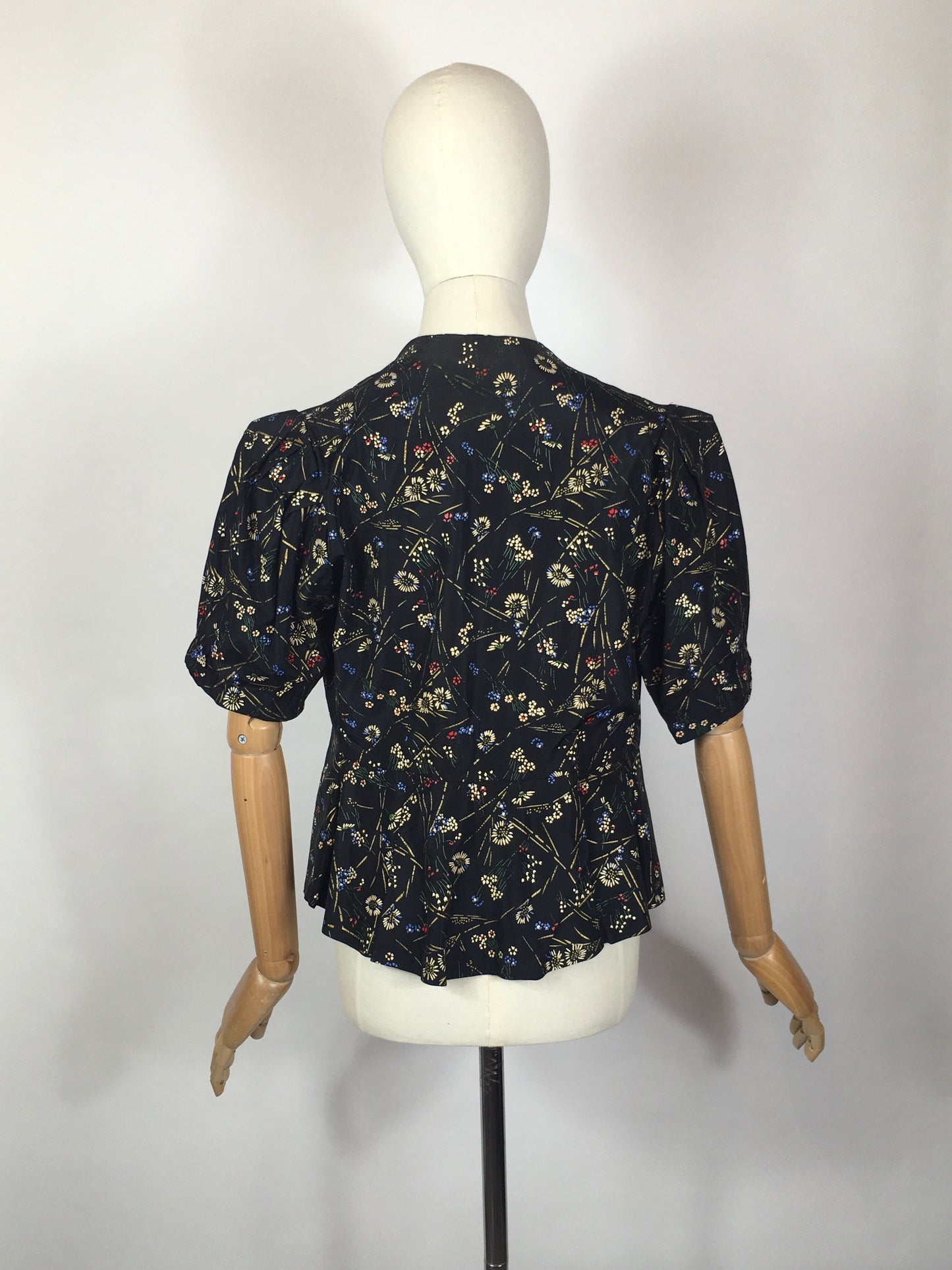 Original 1930’s Exquisite Handpainted Floral Jacket - British Made by ‘ Bermella’ Label