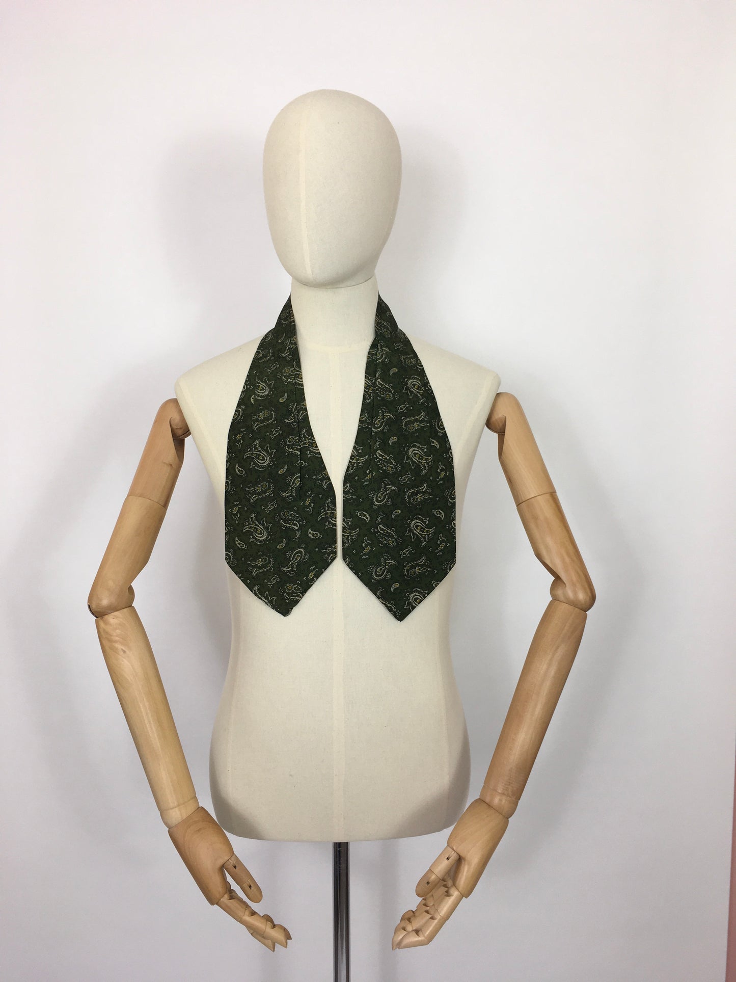 Original Men’s ‘ All Silk’ Cravat - In a Fabulous Forest Green with Cream and Yellow Paisley