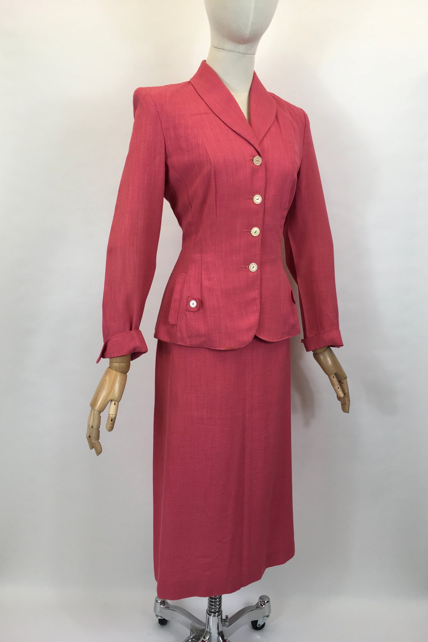 Original 1940’s Fabulous Bubblegum Pink 2pc Suit - In A Gorgeous Linen Fabric