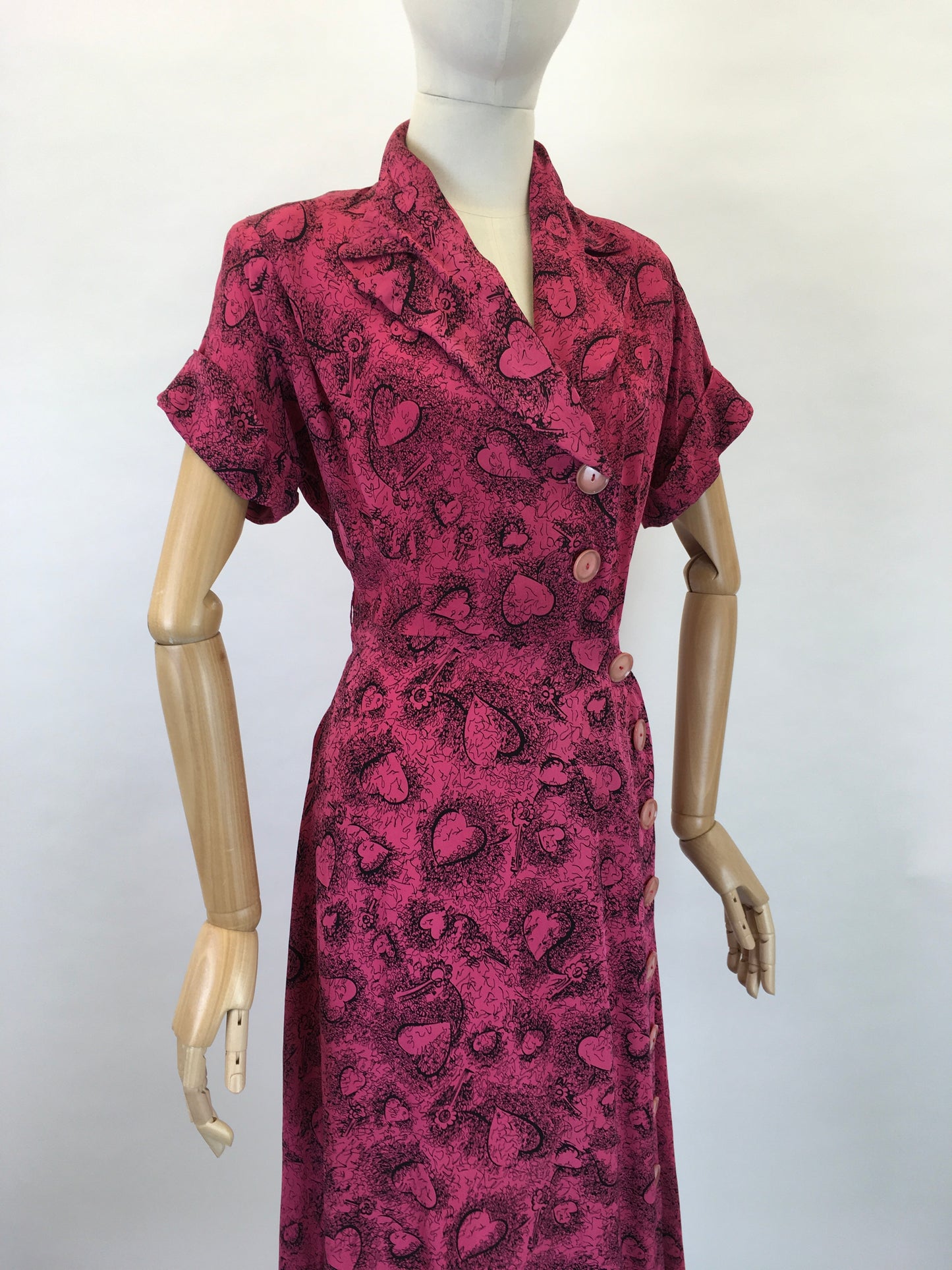 Original 1940s STUNNING Novelty Print Rayon Dress - Love Heart and key Illustrations In Rich Magenta and Black