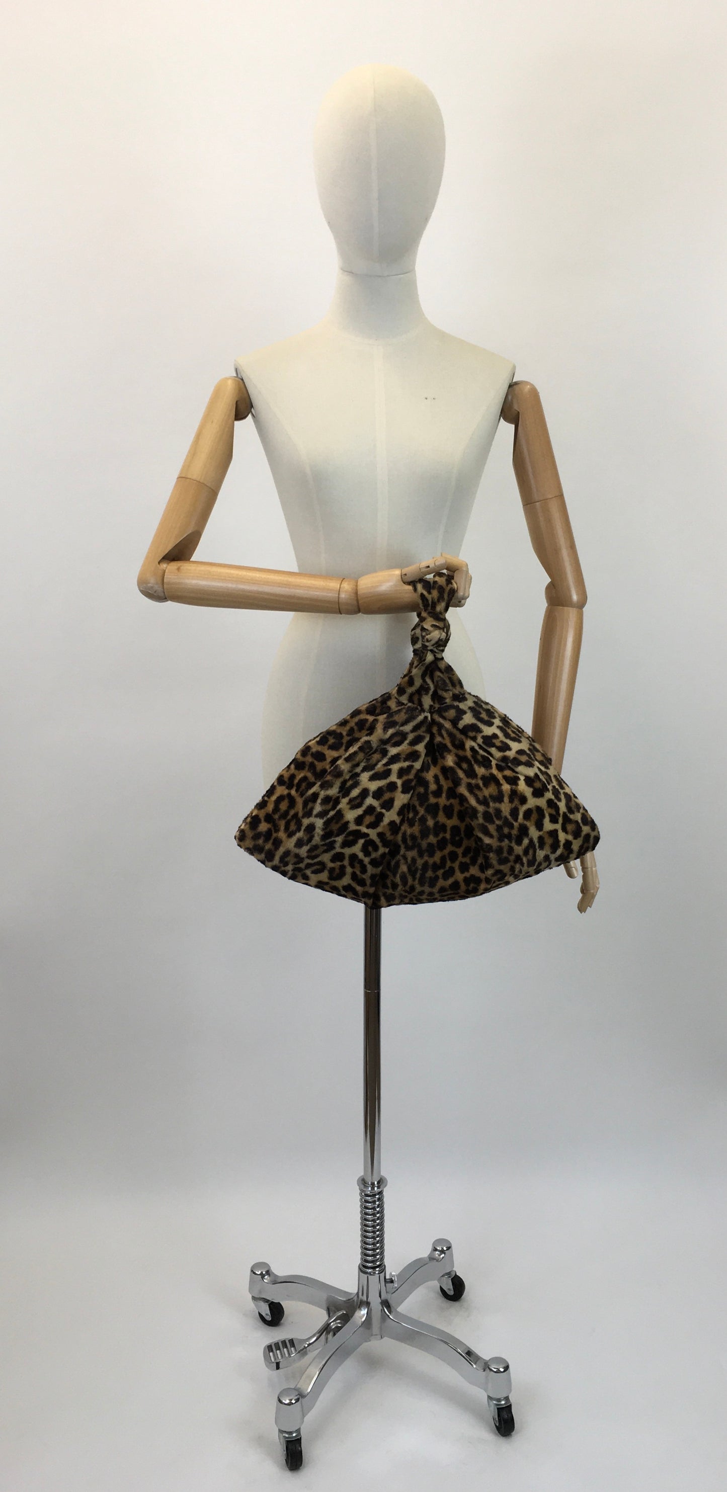 Original 1940's Fabulous Faux Fur Slouchy Handbag - In Leopard Print