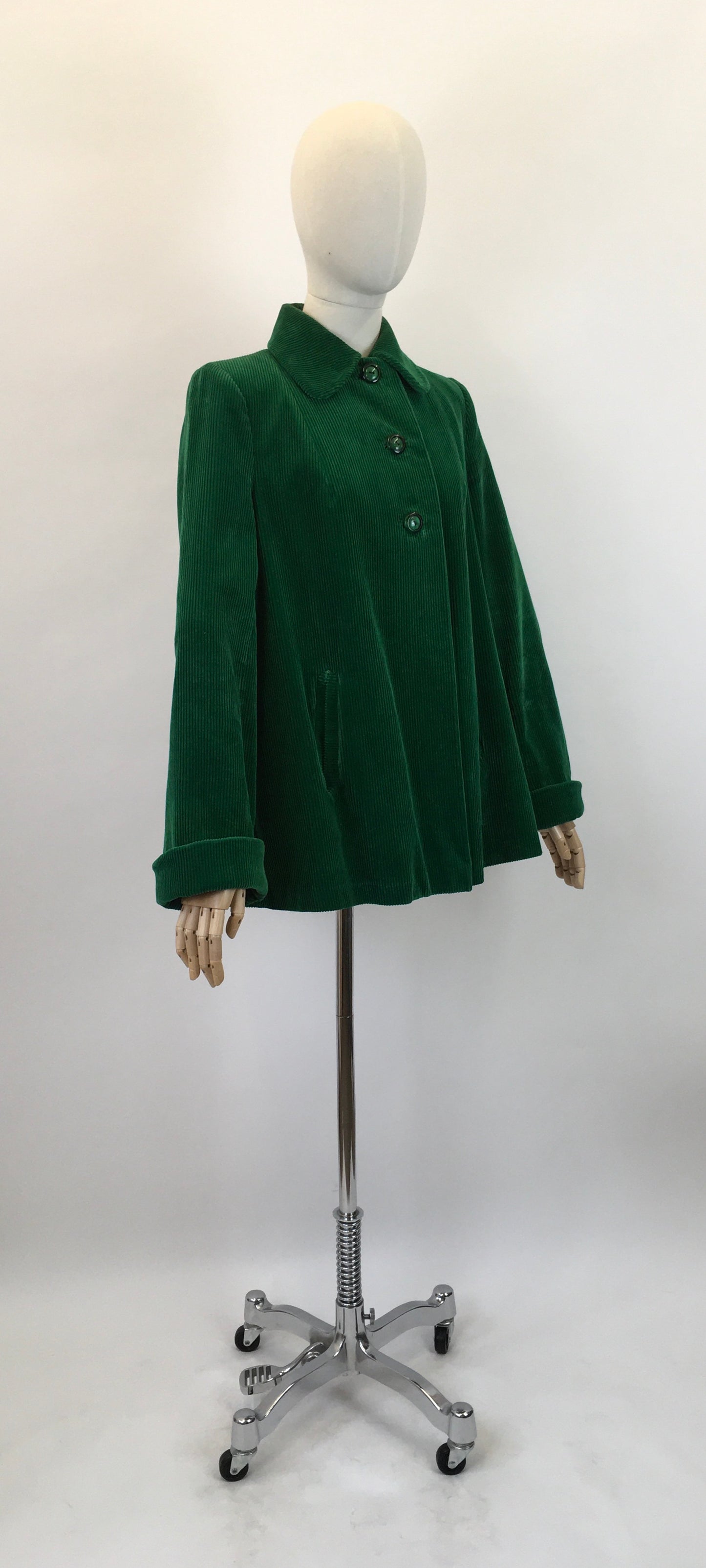 Original 1940's Needlepoint Corduroy Swing Coat - In An Exquisite Emerald Green