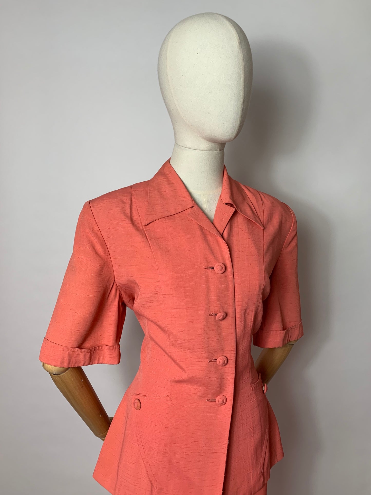 Original 1940’s 2pc Summer Suit - Fabulous Coral Colour and Lovely Detailing