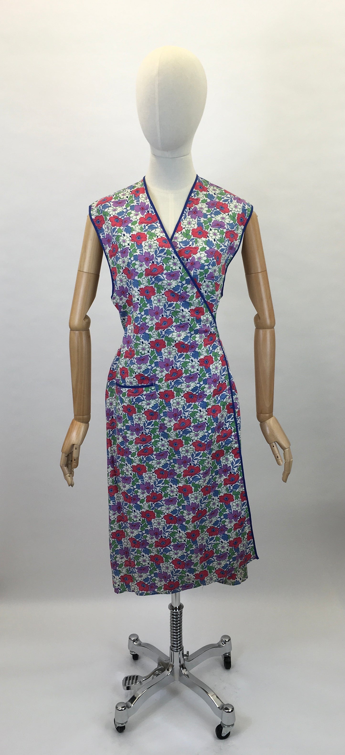Original 1940’s Utility CC41 Wraparound Pinny - In A Lovely Bright Floral in Reds, Purples, Greens & Blues