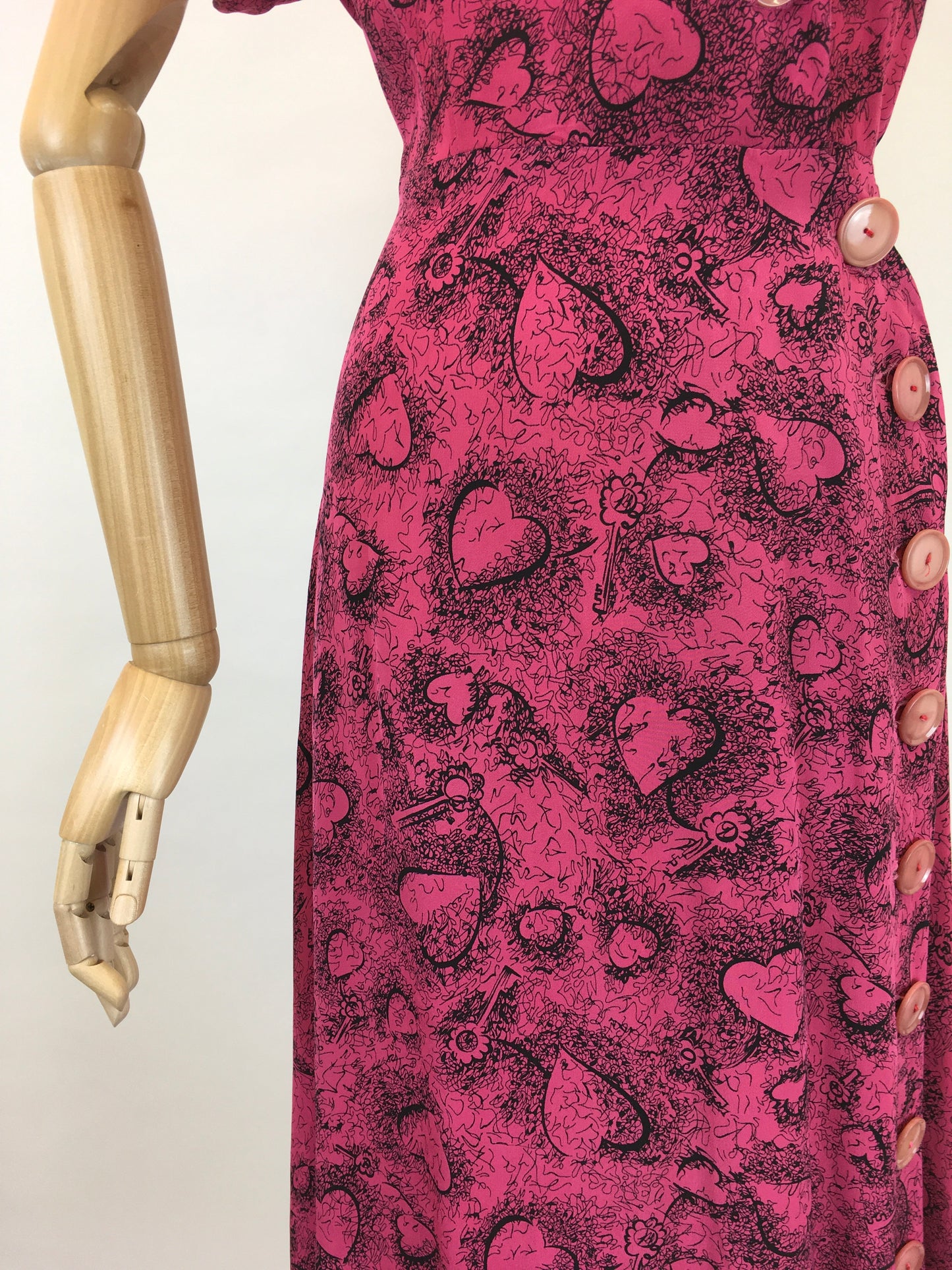 Original 1940s STUNNING Novelty Print Rayon Dress - Love Heart and key Illustrations In Rich Magenta and Black