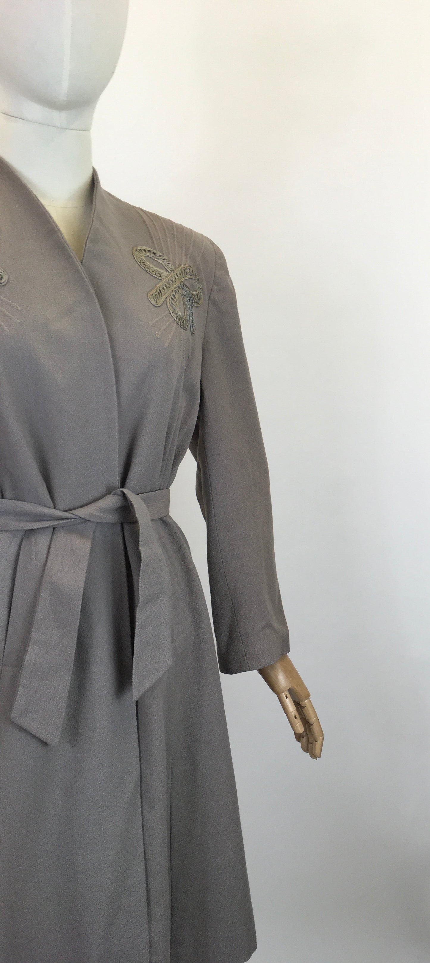 Original 1940's Sensational Woollen Crepe Coat - In Powdered Grey With Crewelwork Details