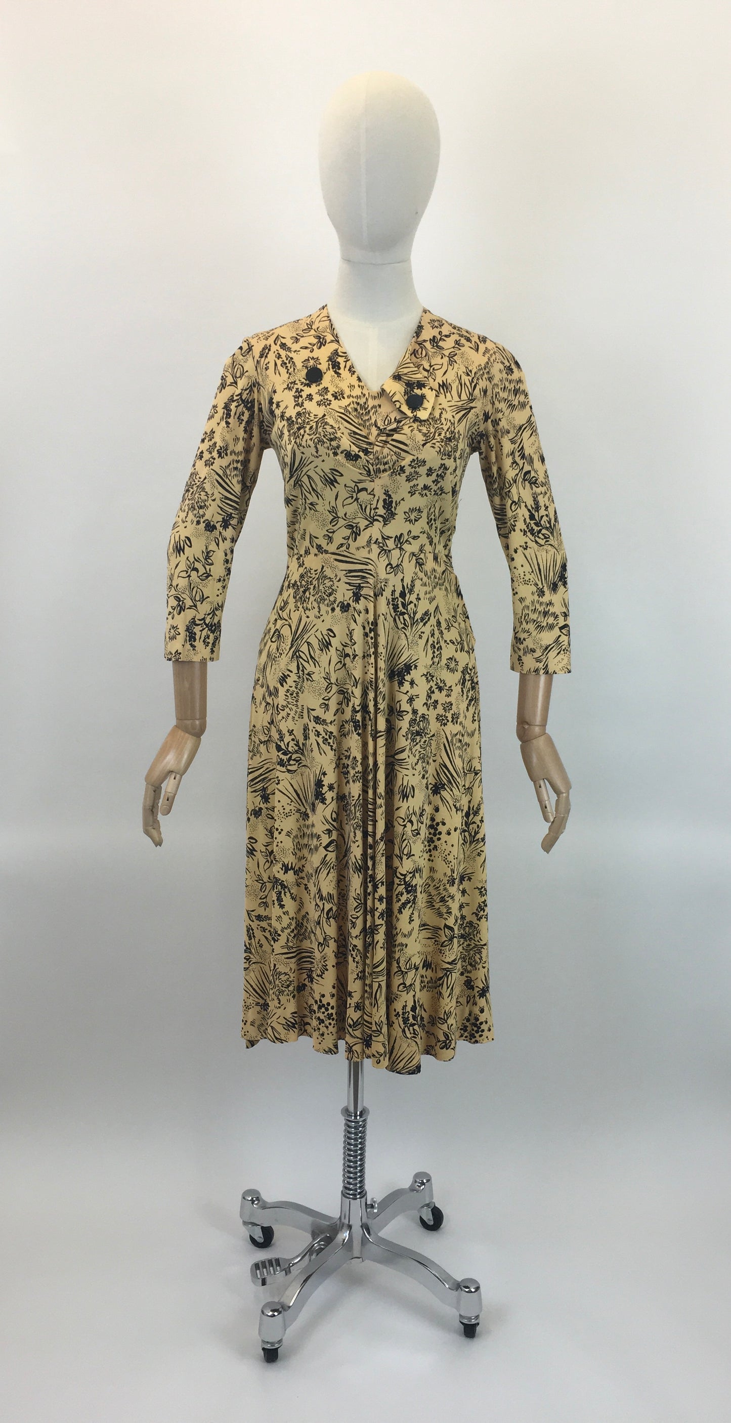 Original 1940’s Stunning Rayon Jersey Dress by ‘ Wolsey’ - In A Soft Corn with Black Print