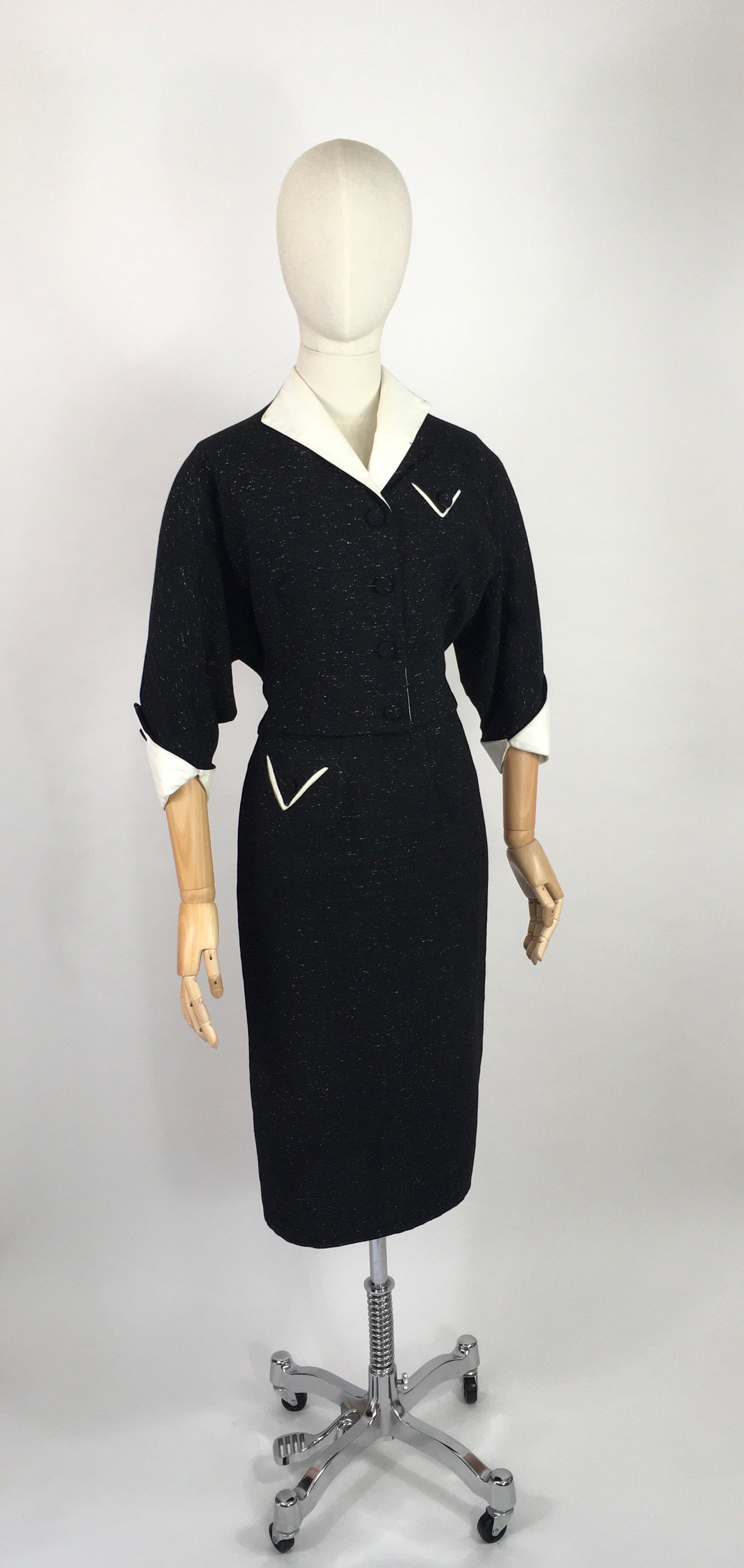 Original 1950s Fabulous 2 pc Suit with Sharp Silhouette - In a Black and White Atomic Fleck with Contrast White Leather Trims