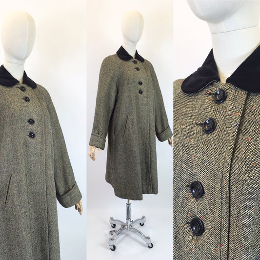 Original 1950’s Fabulous Showerproof Coat - With Contrast Velvet Peter Pan Collar