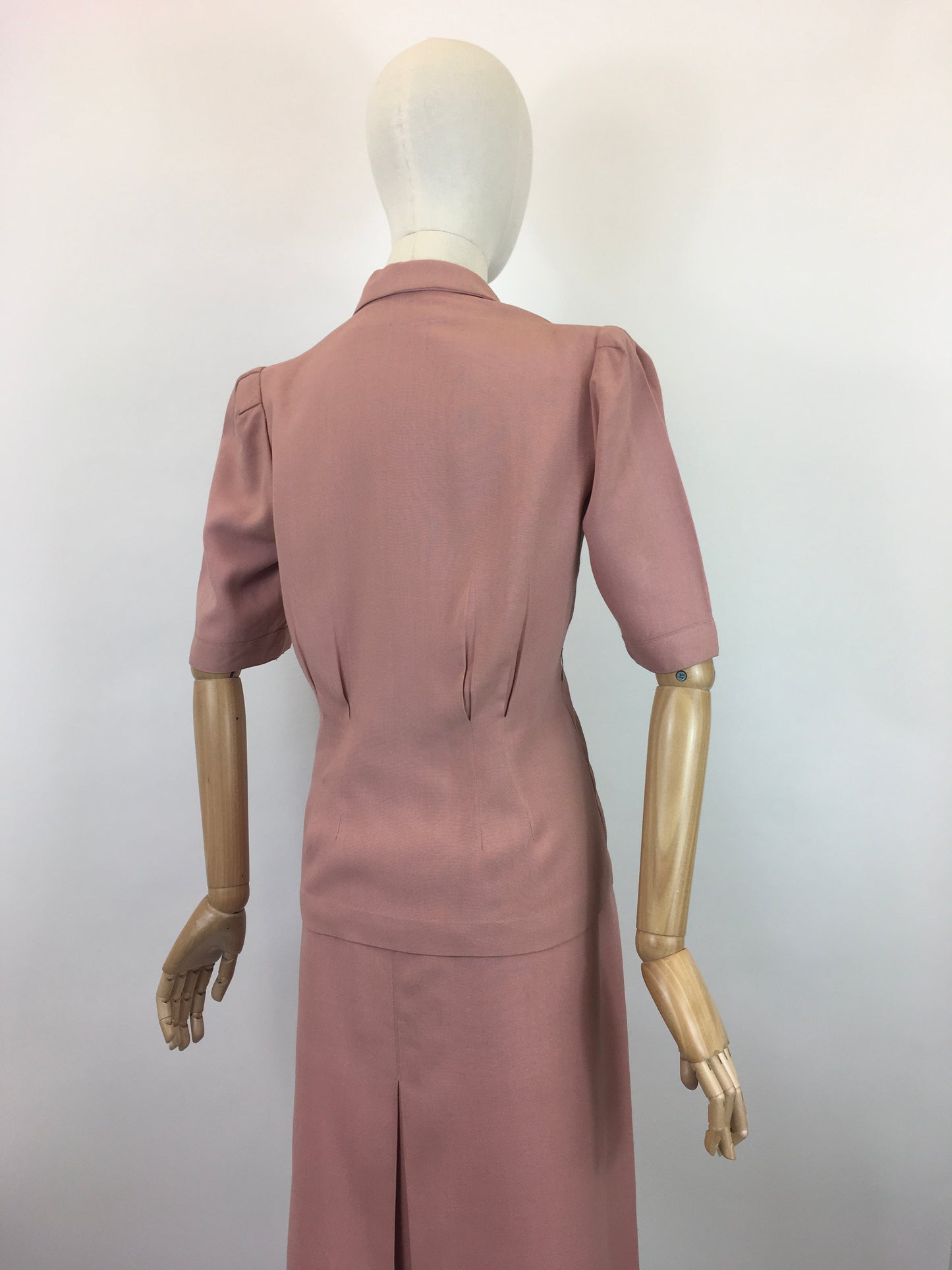 Original 1940's 2pc Linen Summer Suit - In A Powdered Pink