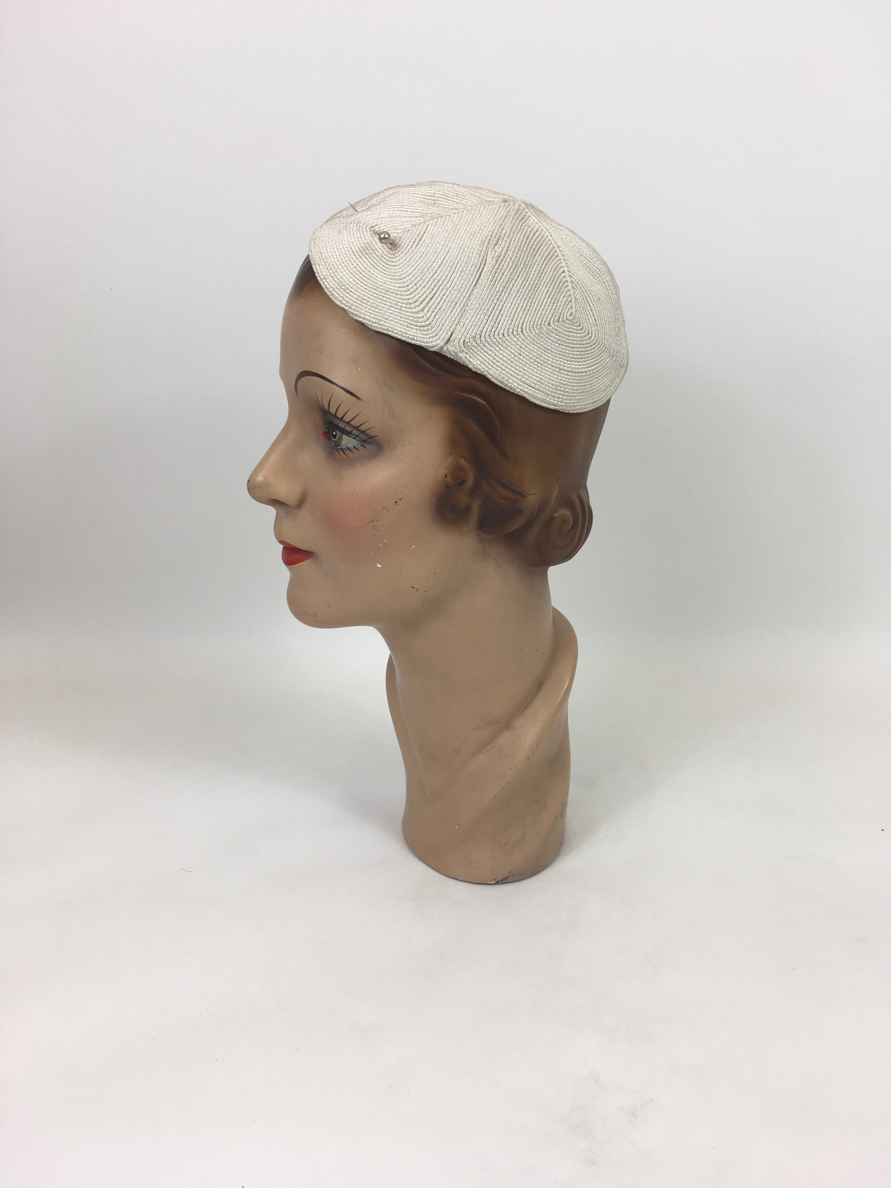 Original 1930's / 1940's Corde Skull Cap - In Off White with Hat Pin