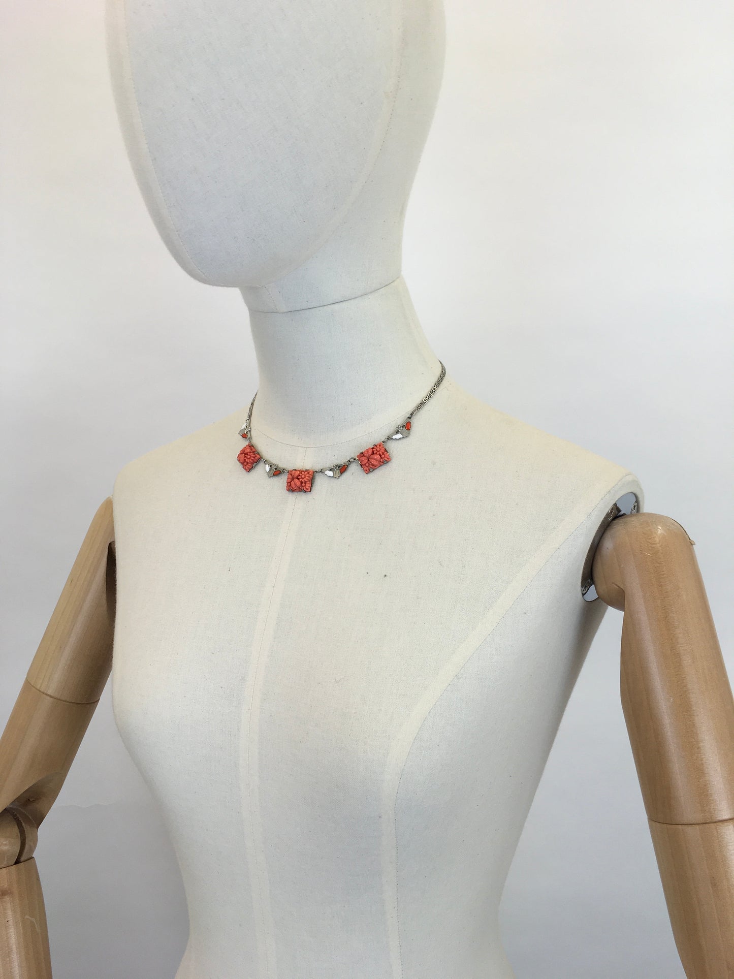 Original 1930s Coral Pressed Glass & Enamel Necklace - With Intricate Deco Detailing