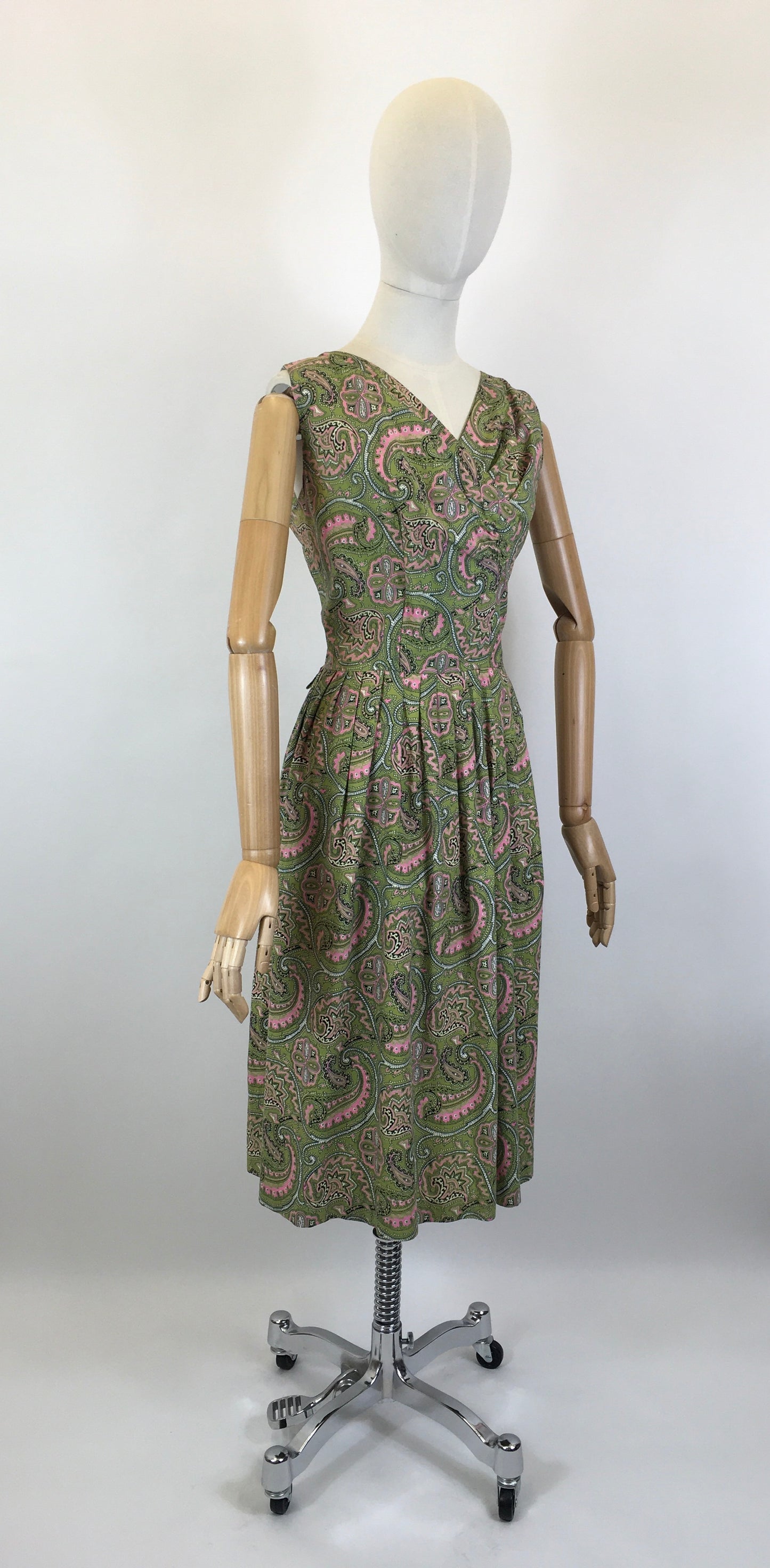 Original 1950’s Darling Cotton Day Dress- In A Beautiful Paisley in Pink & Green
