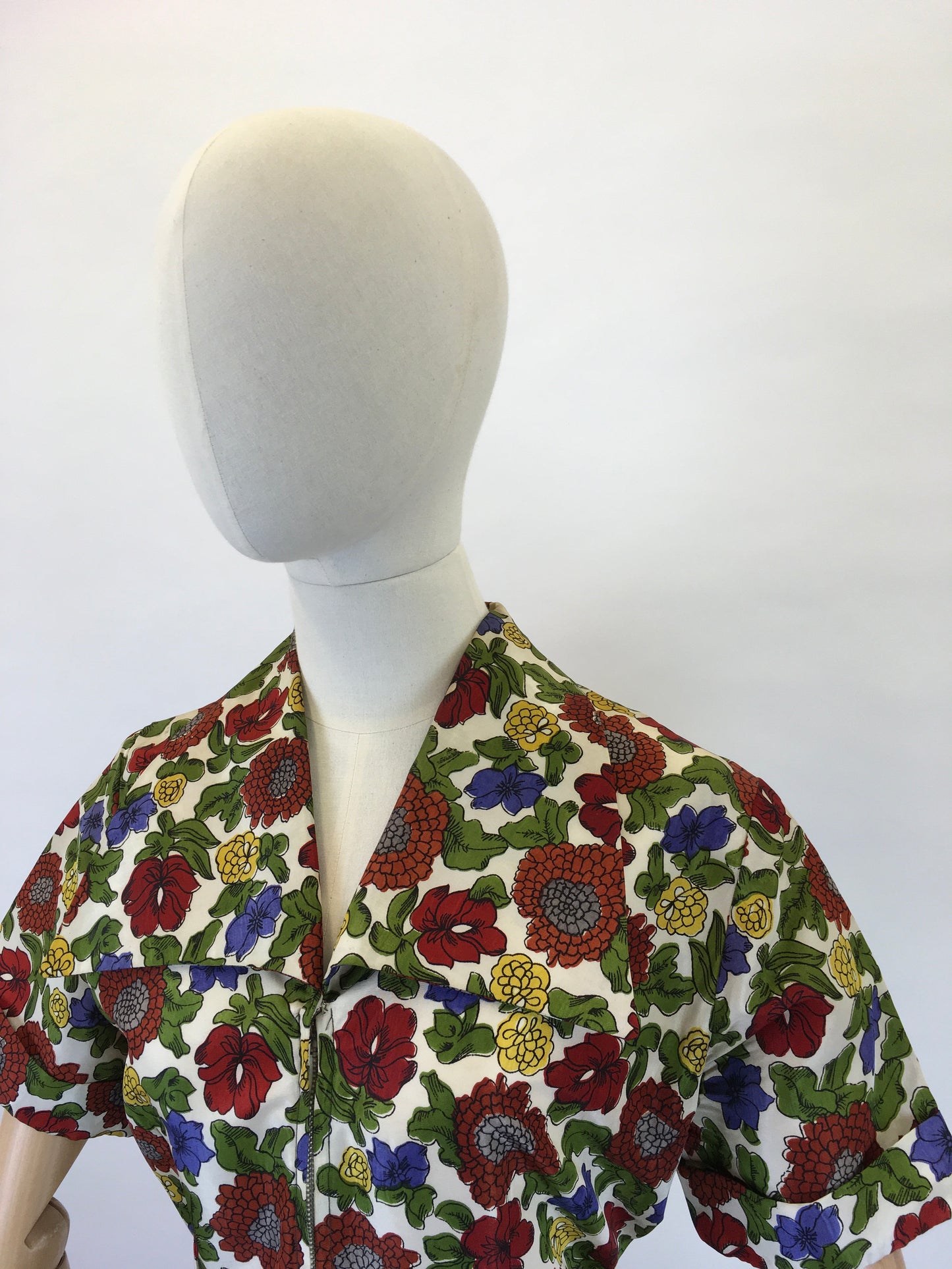 Original 1940s Floral Zip Front Dress - In Lovely Autumnal Shades of Rich Wines, Blues, Yellows and Greens