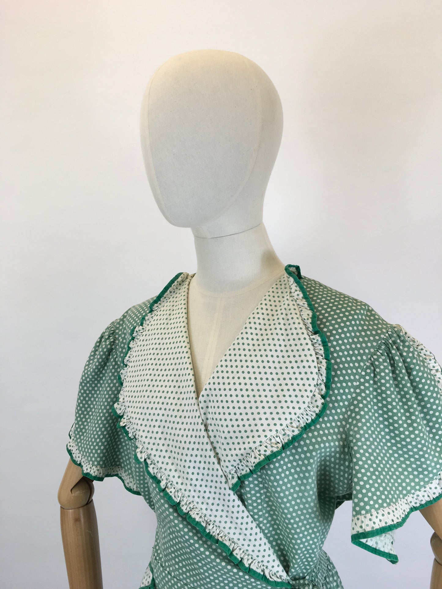 Original 1940’s SENSATIONAL Wrap House Dress - In A Fabulous Green & White Polka Dot