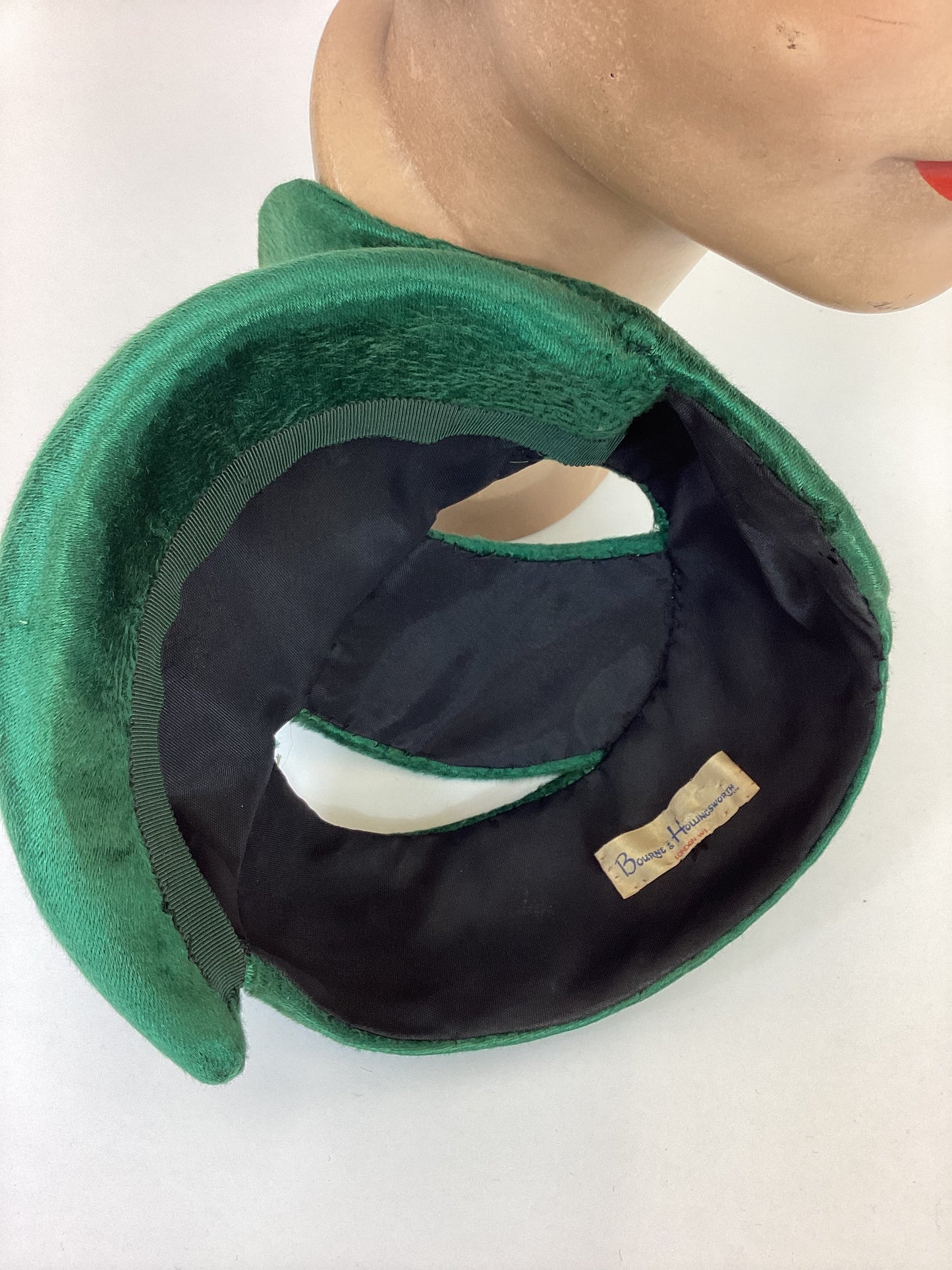 Original 1950’s Darling Headpiece - In A Rich Emerald Green