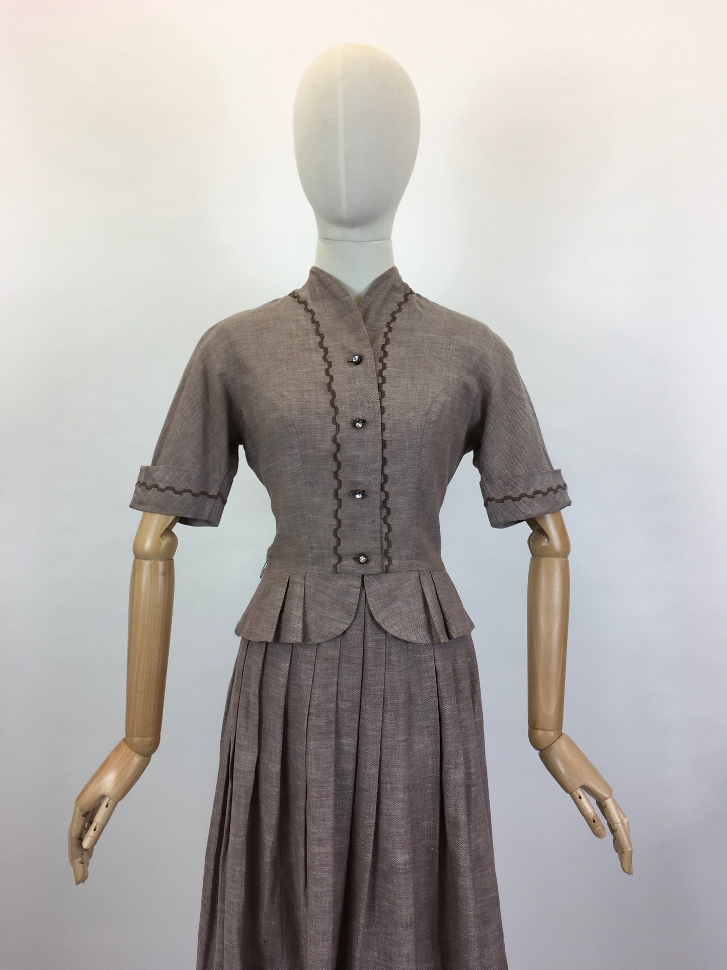 Original 1940’s Darling 2pc Summer Suit - In A Lightweight Soft Brown Cotton With Stunning Details