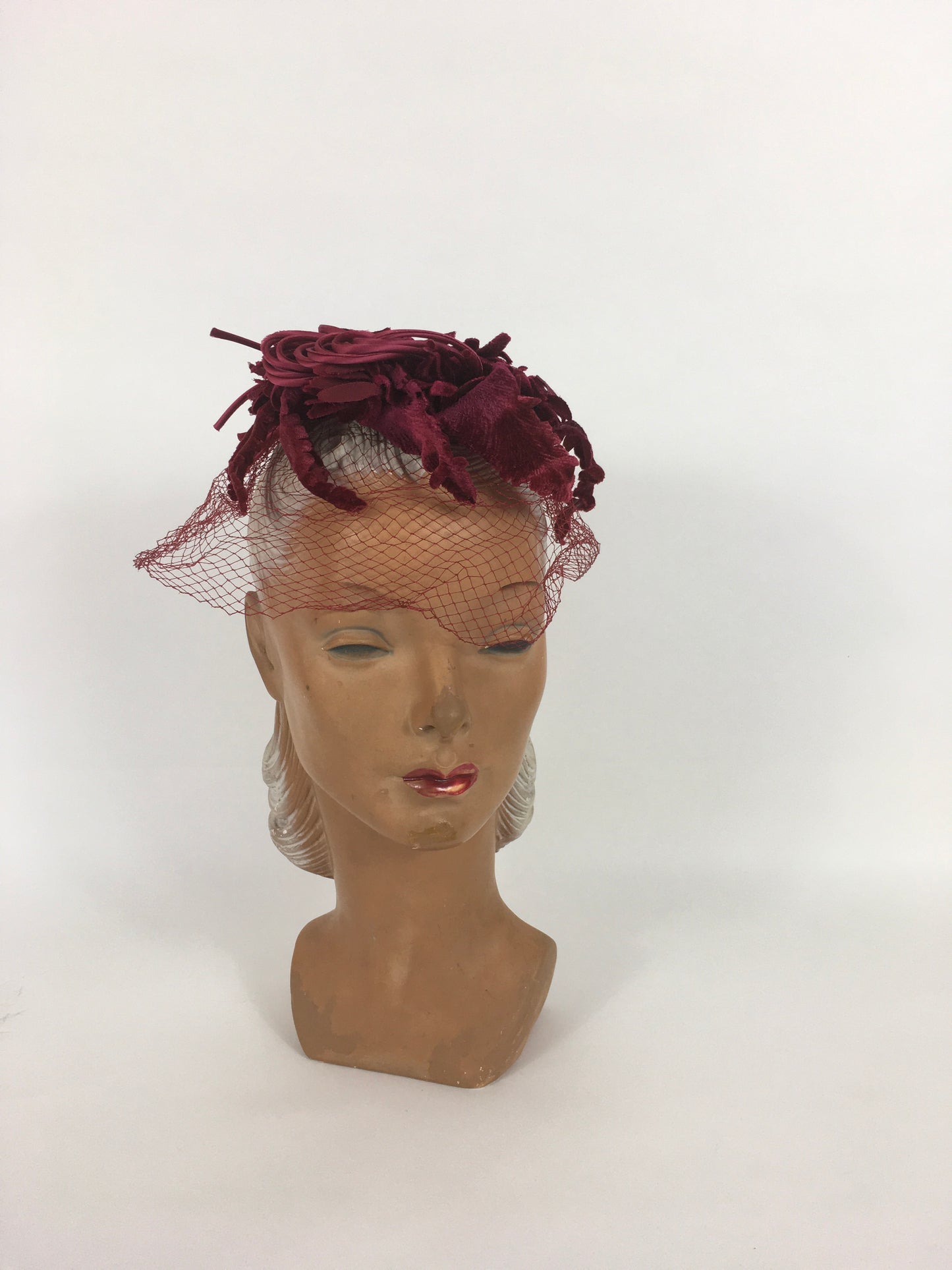 Original 1940s American Headpiece - In a Beautiful Deep Wine Colour