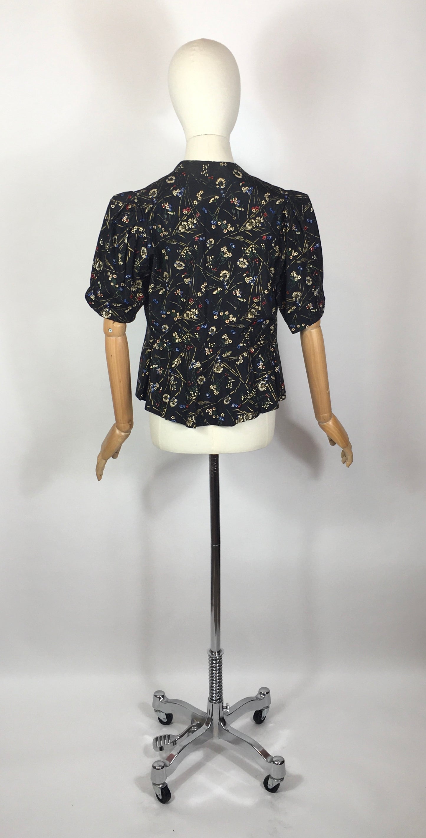 Original 1930’s Exquisite Handpainted Floral Jacket - British Made by ‘ Bermella’ Label