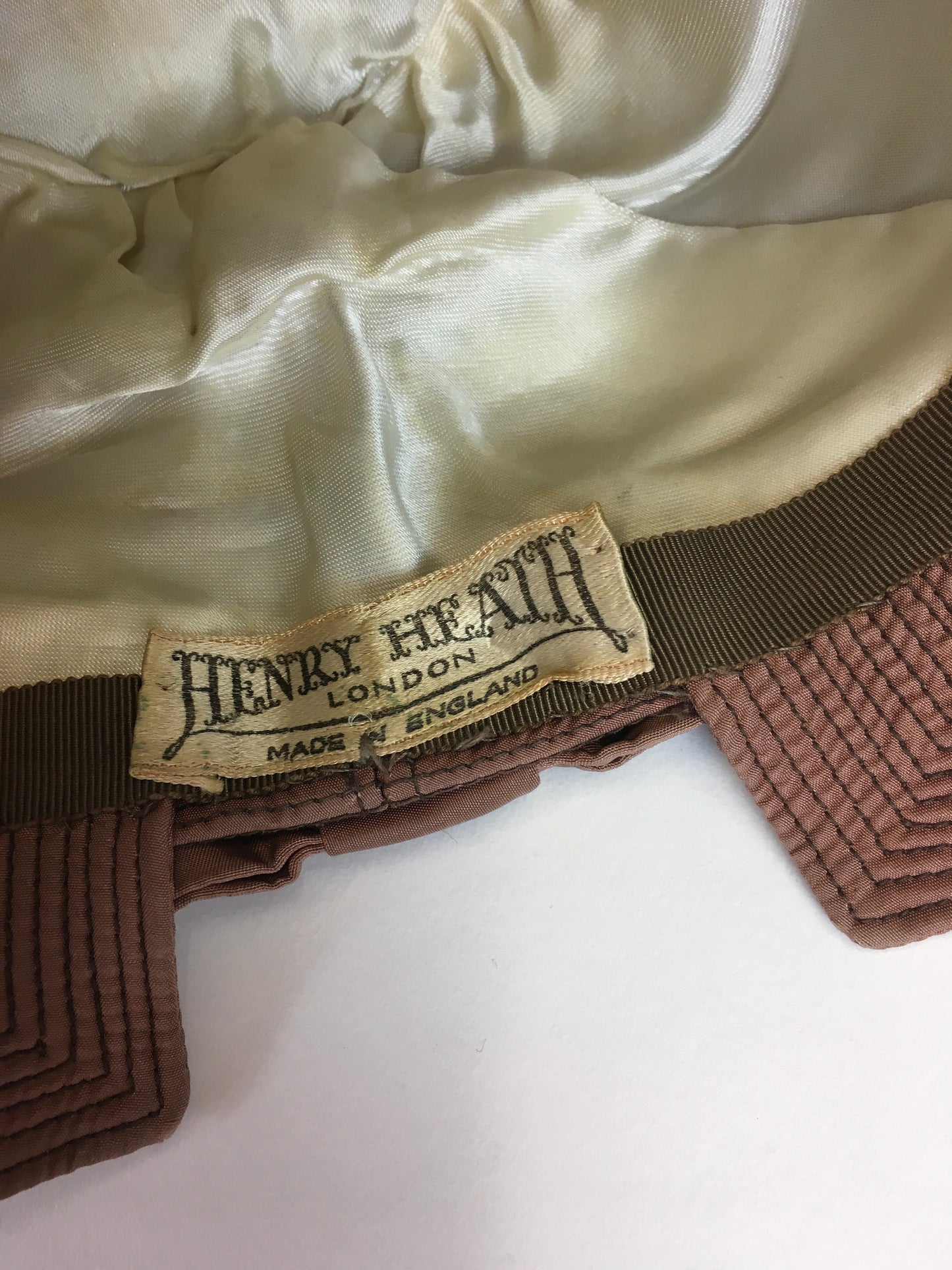 Original 1930s Exquisite Pale Rose Cloche Hat - Labelled ‘ Henry Heath’, A London Maker