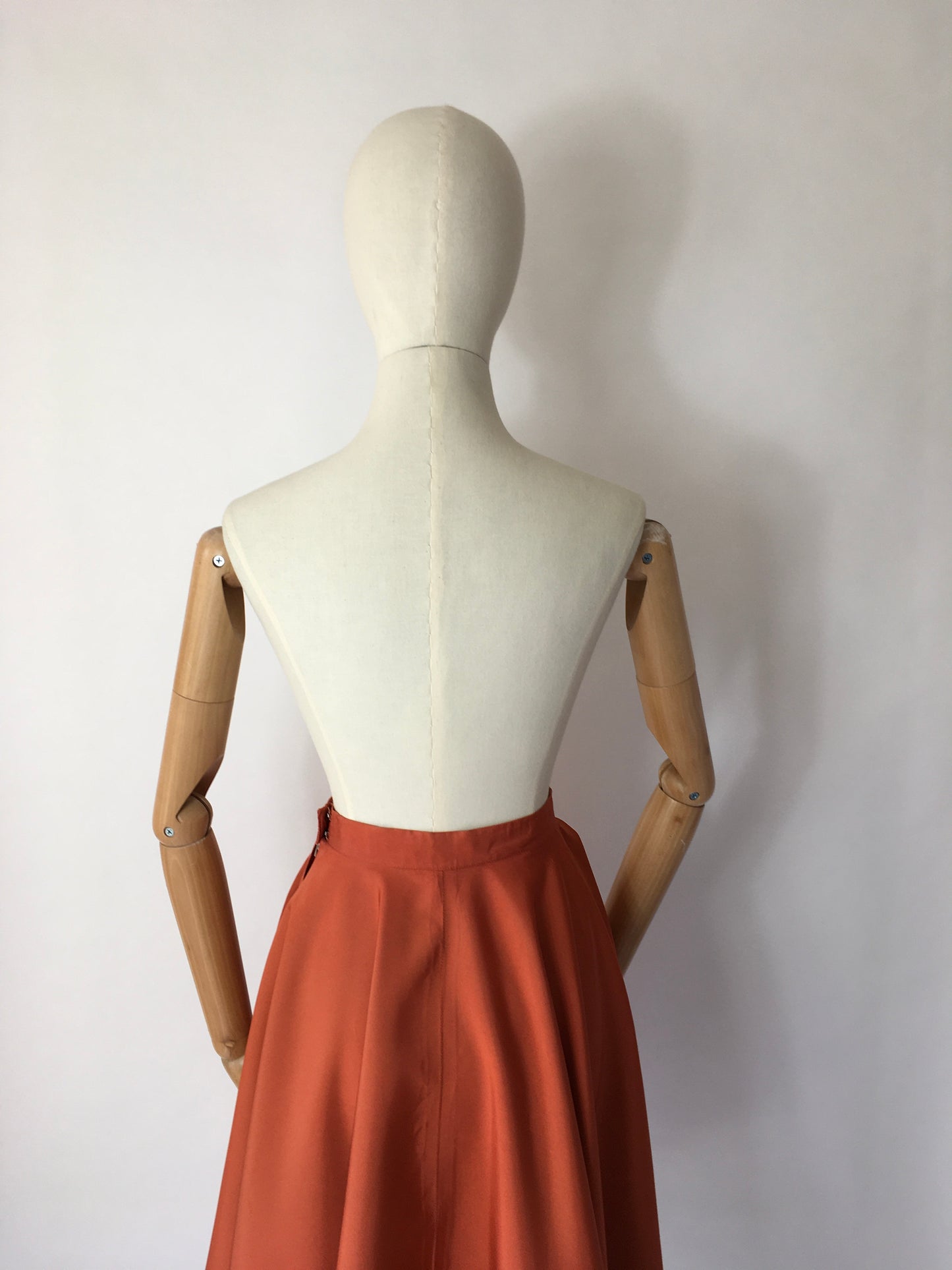 Original 1950’s Full Circle Skirt - In a Lovely Rust Taffeta Blend Fabric