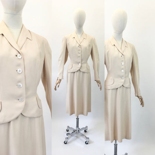 Original 1940's Stunning 2pc Suit - In A Warming Cream With Lovley Details