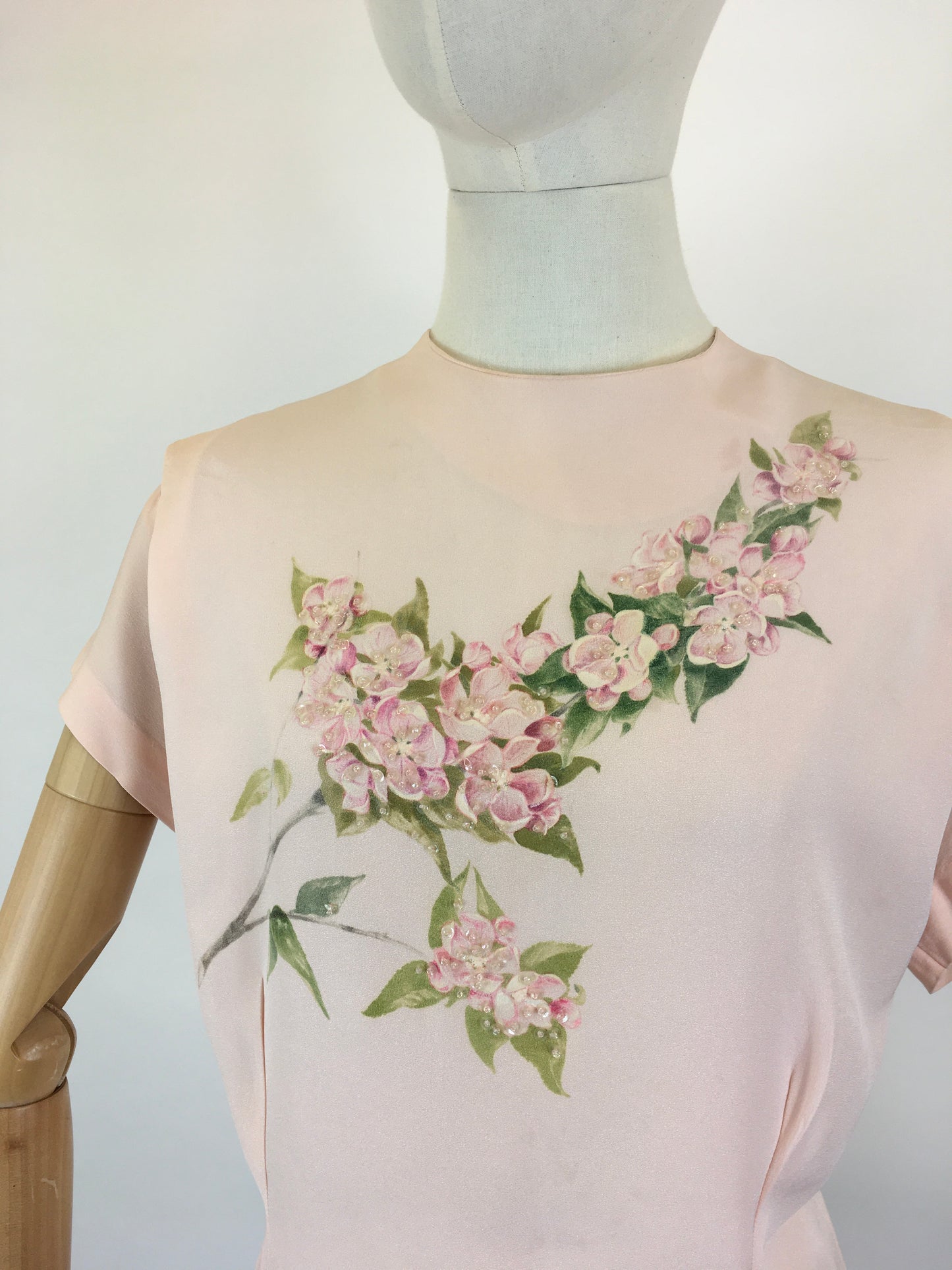 Original 1940’s Darling Rayon Blouse in Soft Peach - With Painted Floral & Beadwork Embellishments