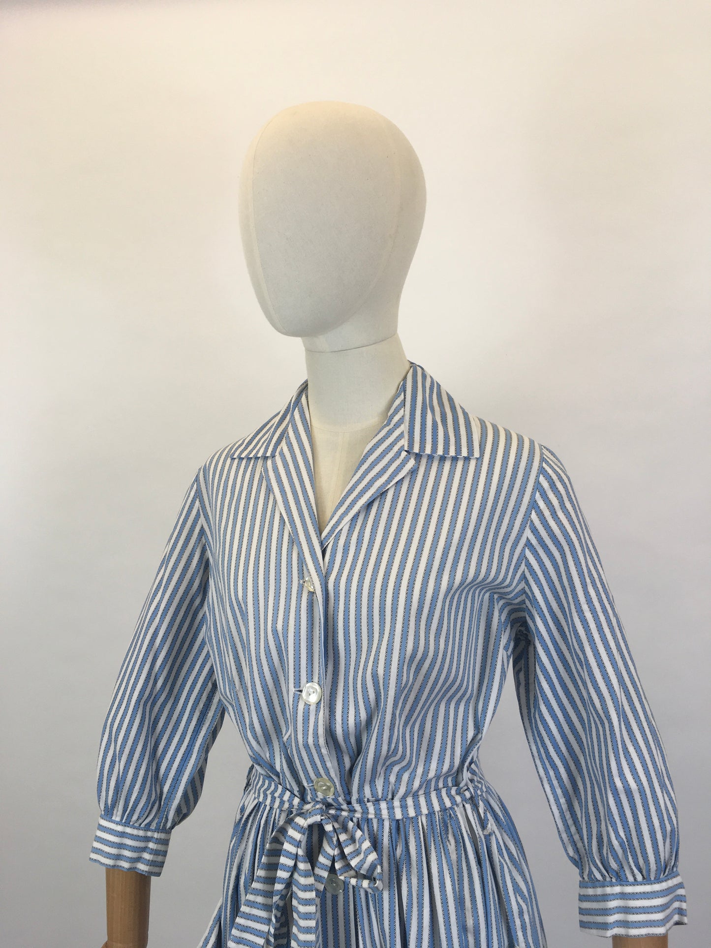 Original 1950’s Darling Blue & White Shirtwaister Dress - With A Classic 50’s Silhouette