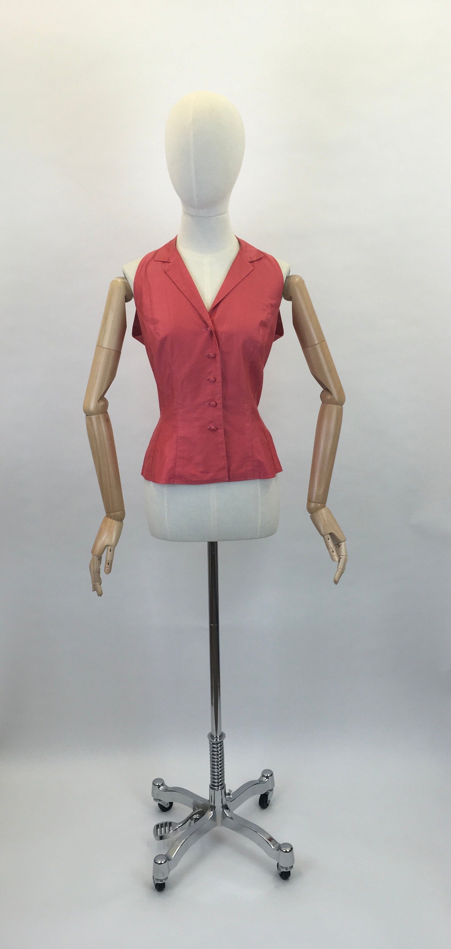 Original 1950s Deep Coral Cotton Blouse - In a Classic 50’s Silhouette