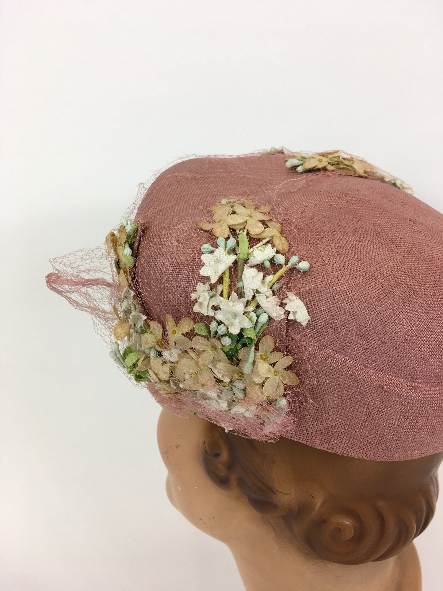 Original 1940’s Darling Powdered Rose Pink Hat - With Veiling and Beautiful Millinery Flower Embellishments