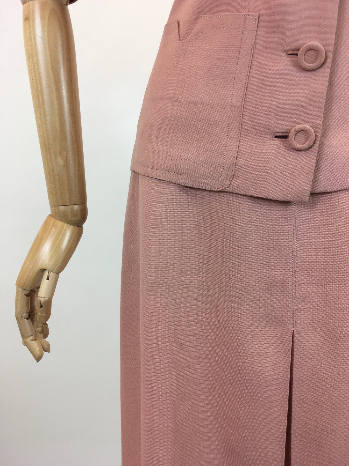 Original 1940's 2pc Linen Summer Suit - In A Powdered Pink