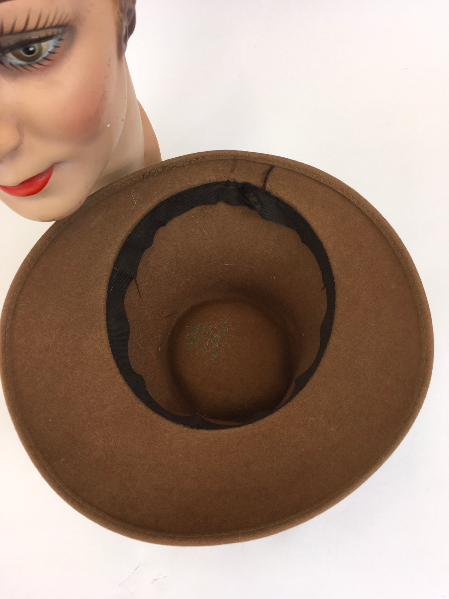 Original 1940's Beautiful Light Fawn Hat - Stamped ' Henry Pollack'