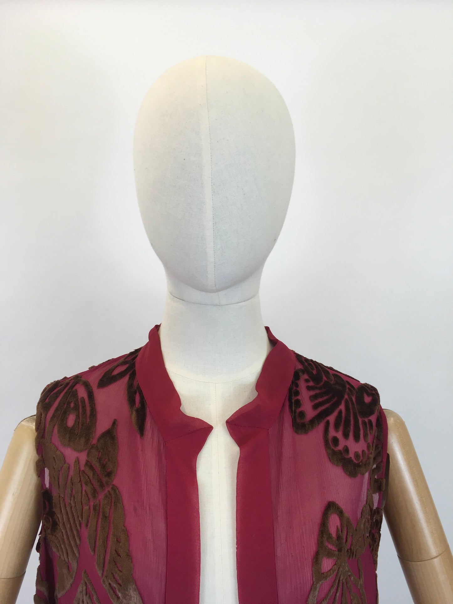 Original 1920's SENSATIONAL Tabard - In A Vibrant Raspberry and Gold Chiffon Devore