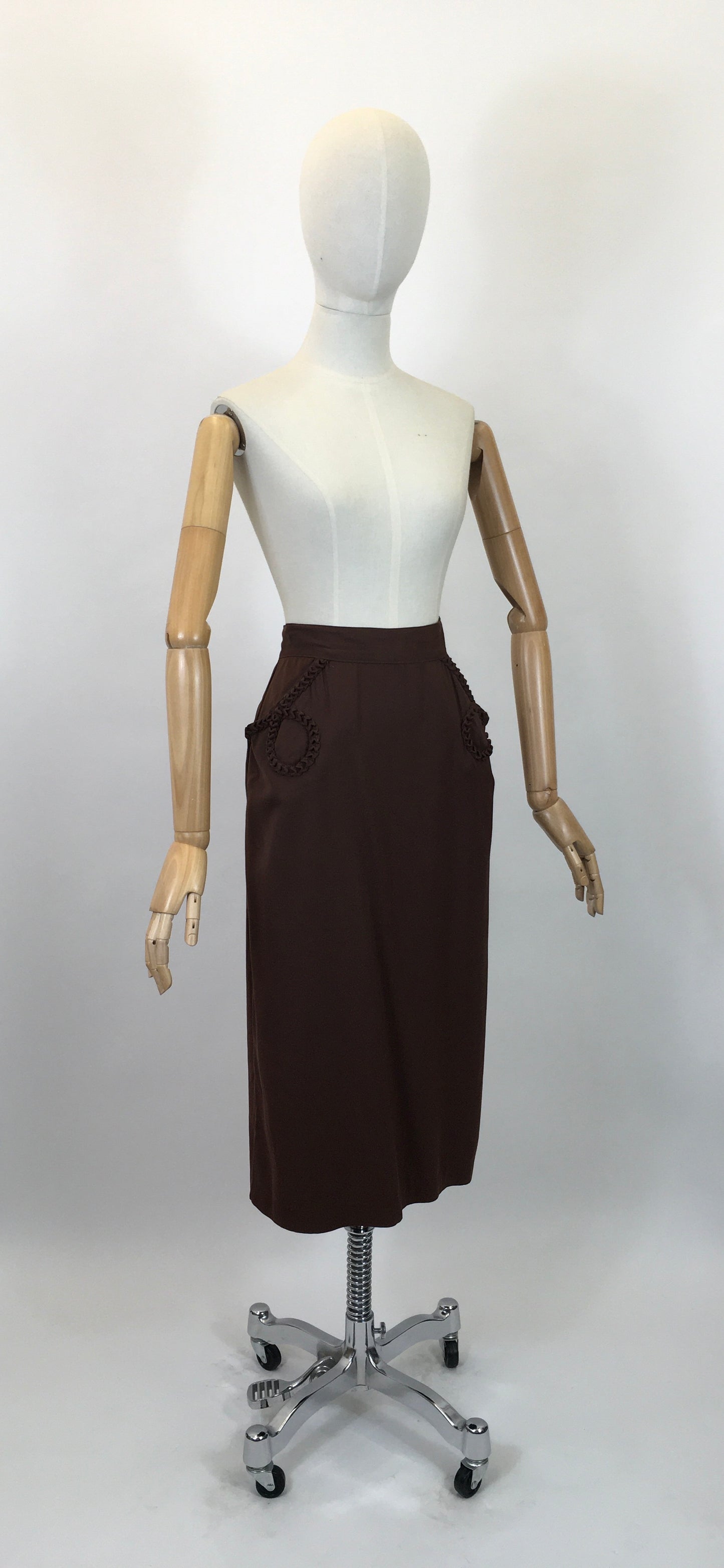 Original 1940's Fabulous Gabardine Skirt in Chocolate Brown - With Decorative Pocket Detailing