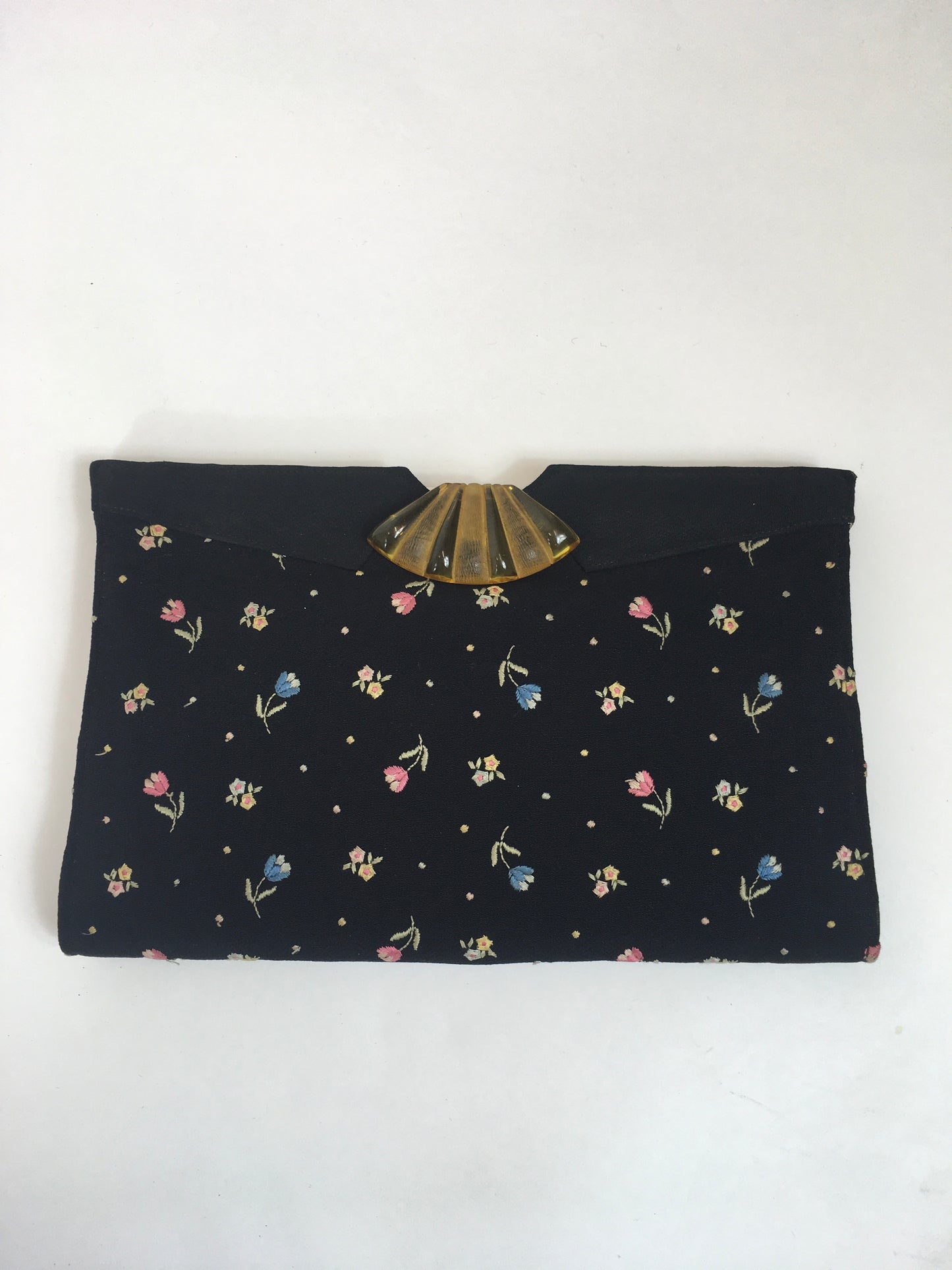 Original 1930's Stunning Embroidered Clutch Handbag - With Fan Shaped Lucite Clasp