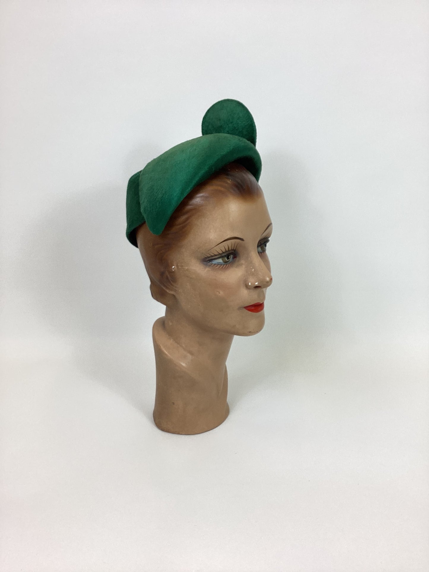 Original 1950’s Darling Headpiece - In A Rich Emerald Green