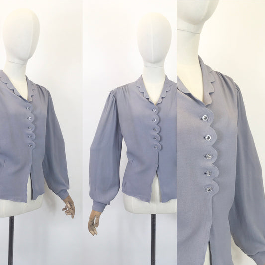 Original 1940’s Fabulous VOLUP Crepe Blouse in Powdered Grey - With Scalloped Detailing