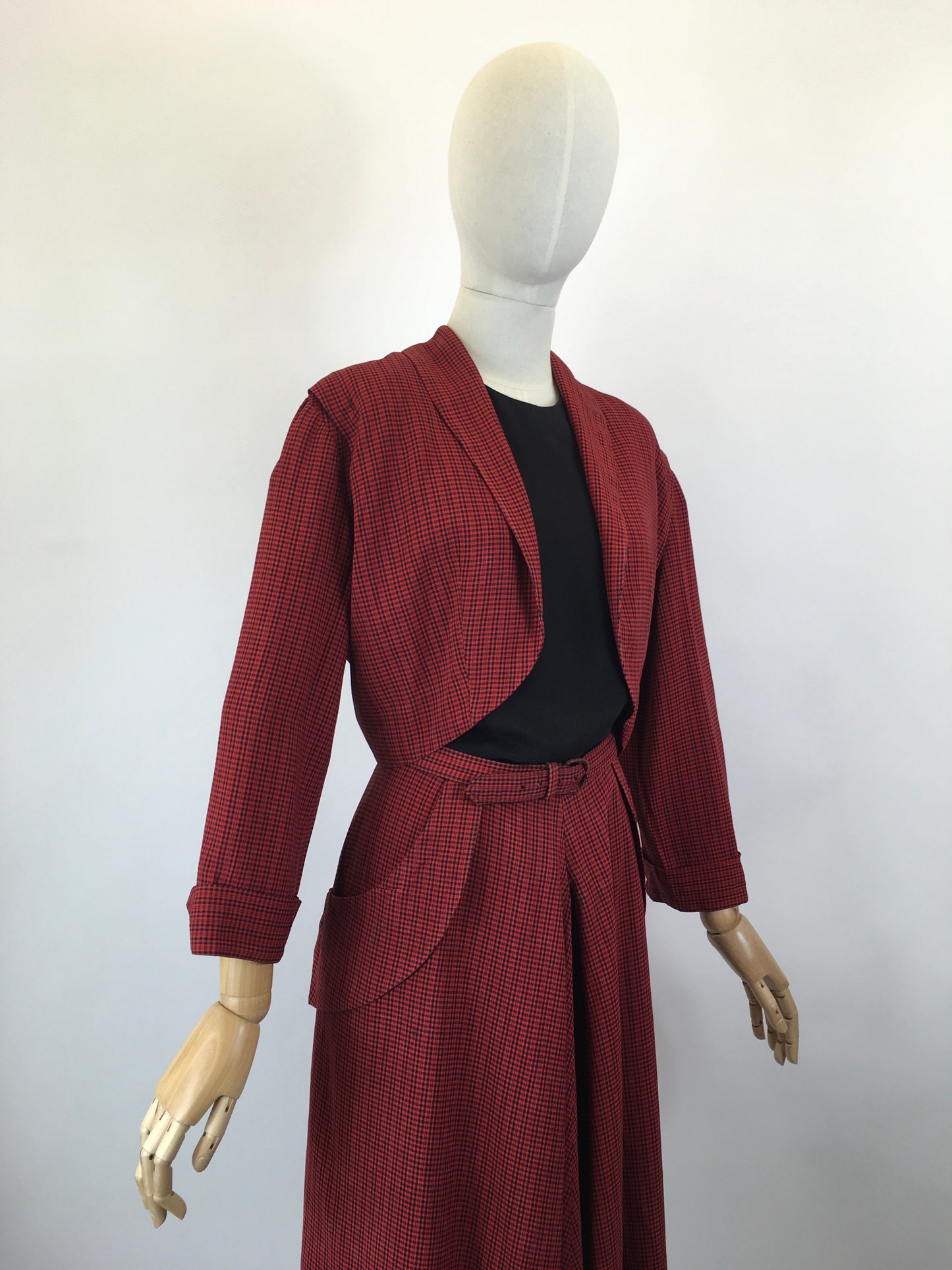 Original Late 1940’s 3 pc Set in Black and Red - By ‘ Leslie Fay ‘