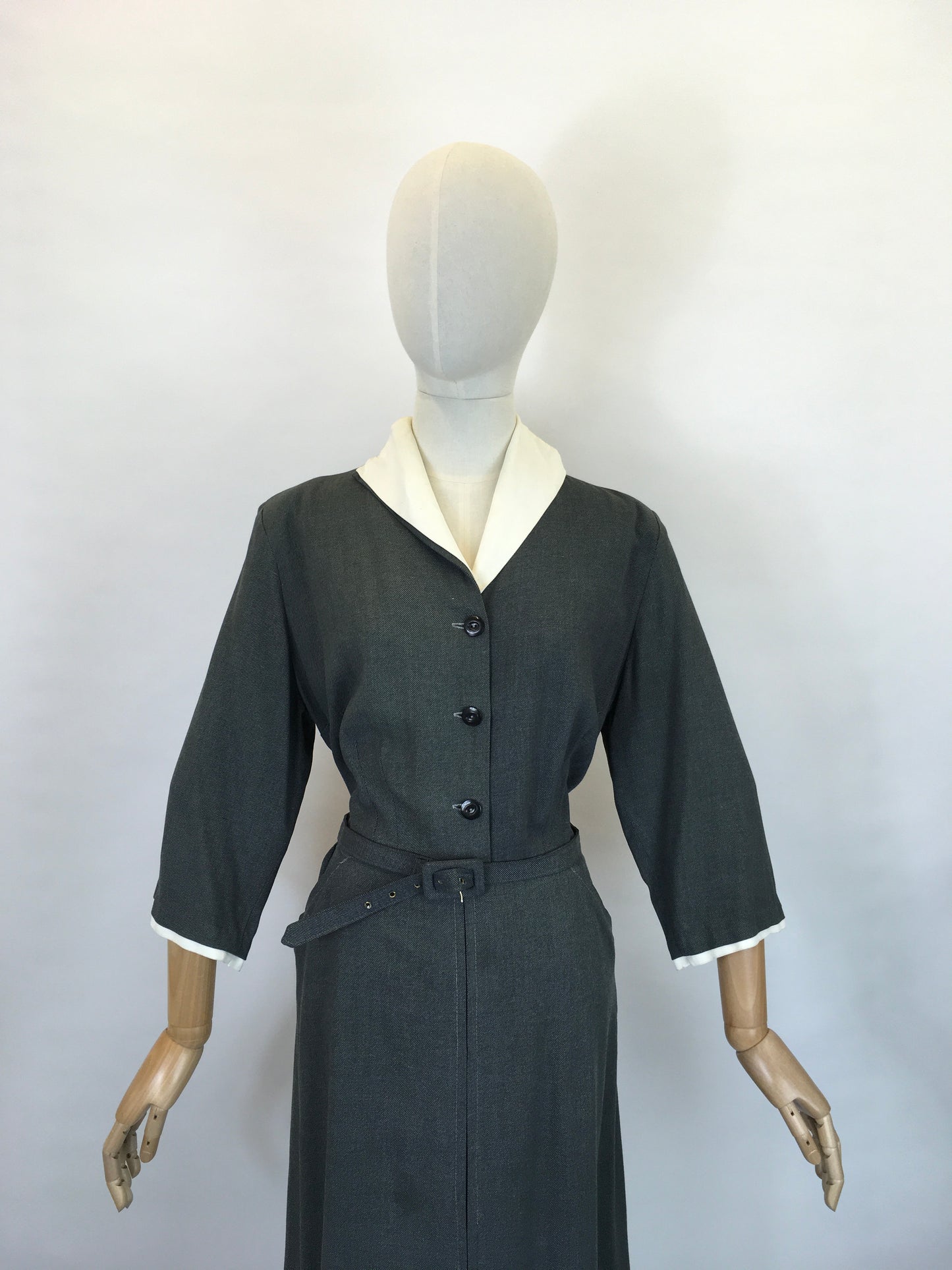 Original 1940’s Beautiful Fitted Grey Dress - With Contrast Detailing To The Collar & Cuffs