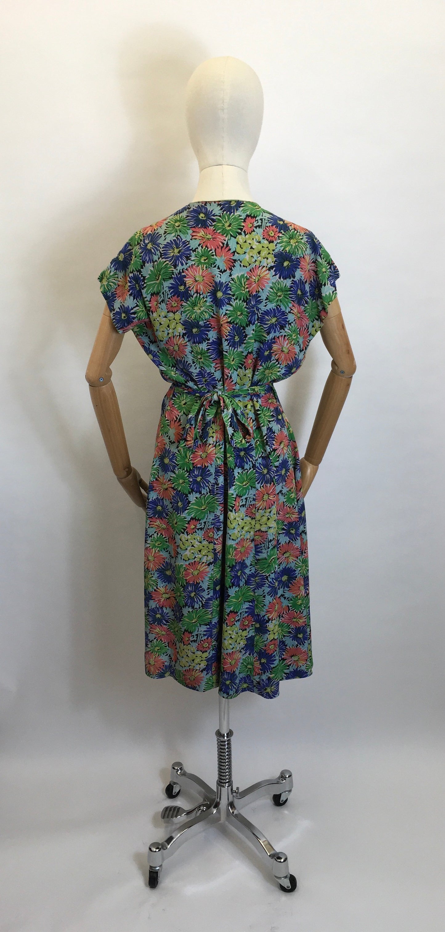 Original 1940’s STUNNING Floral Rayon Wrap Dress - Beautiful Waterfall Hip Swag