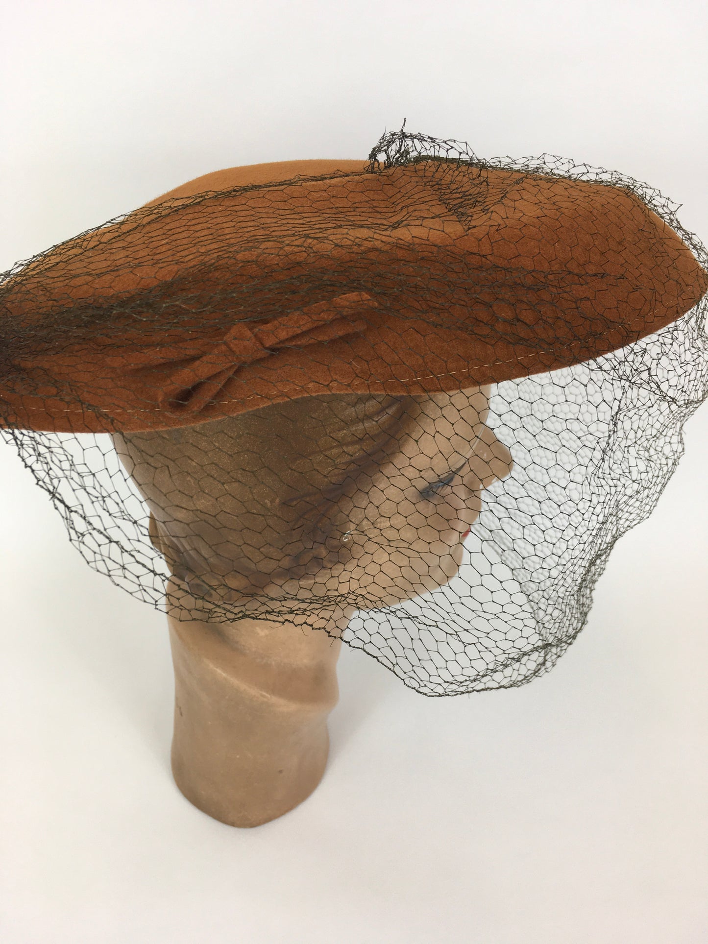 Original SENSATIONAL 1940’s Cinnamon Platter Hat - With Bow and Veiling Detailing