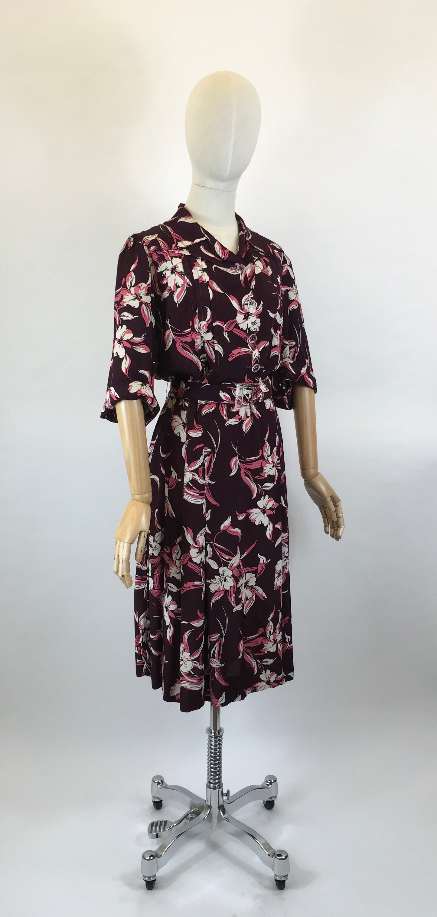 Original 1940’s Stunning Volup Rayon Dress - In A Winter Berry Floral