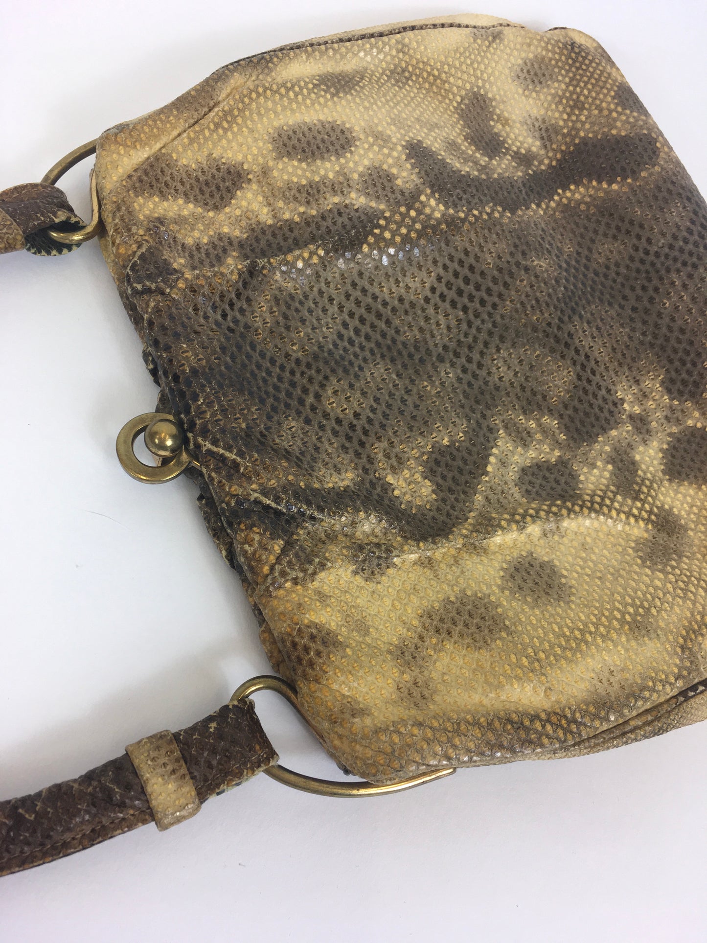 Original 1930’s Exquisite Skin Handbag - With a Lovely Clasp Detailing & Single Handle