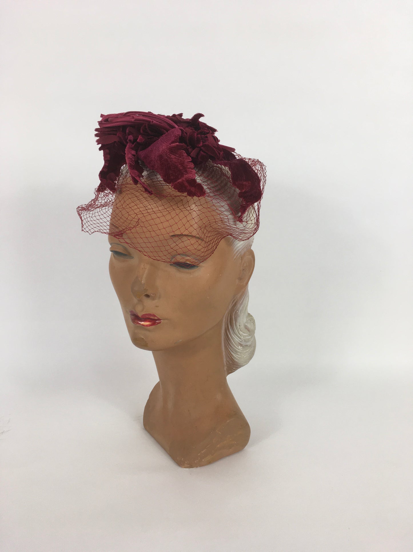 Original 1940s American Headpiece - In a Beautiful Deep Wine Colour