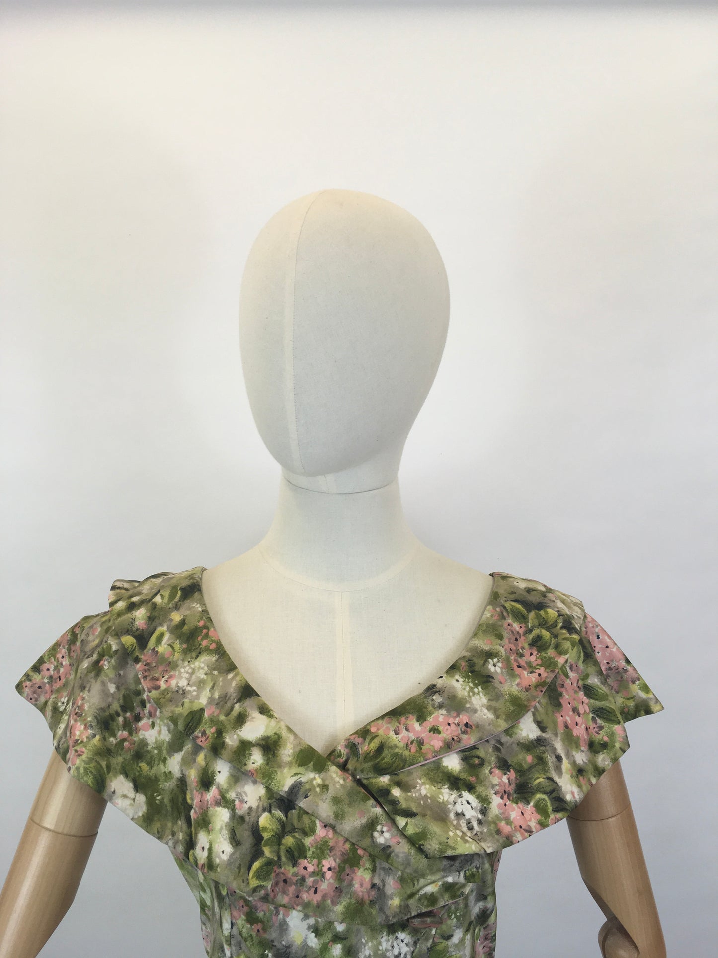 Original 1950’s Stunning Silk Party Frock - In A Beautiful Pink & Green Floral