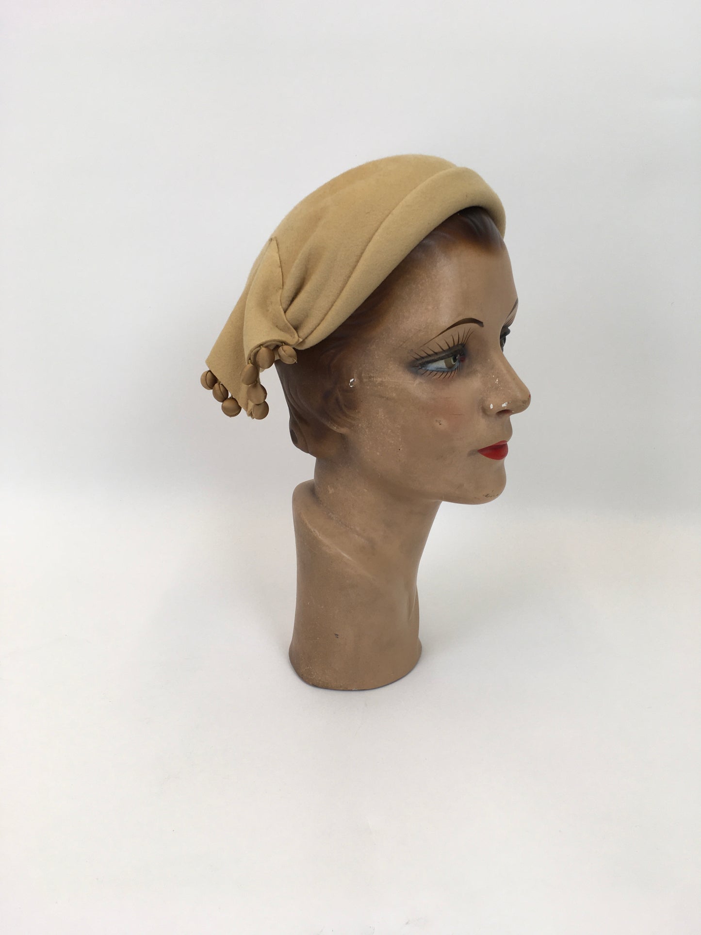 Original Late 1940’s Early 1950’s Felt Headpiece - In Light Mustard